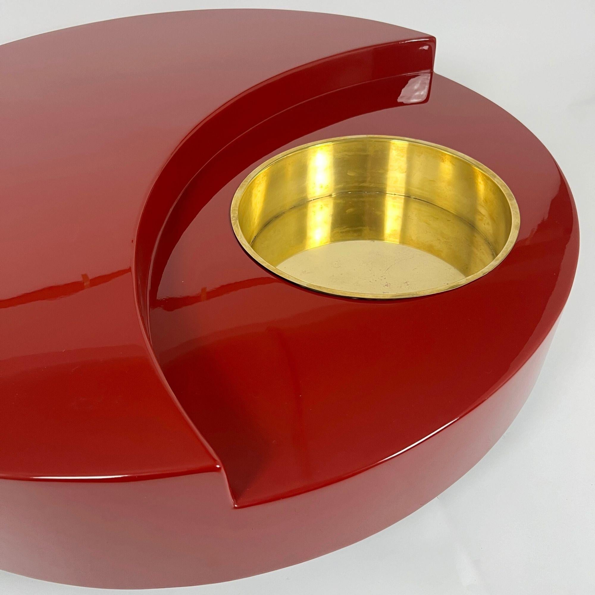 Willy Rizzo Coffee Table 'TRG', Red Lacquer and Brass, Italy, 1969 8