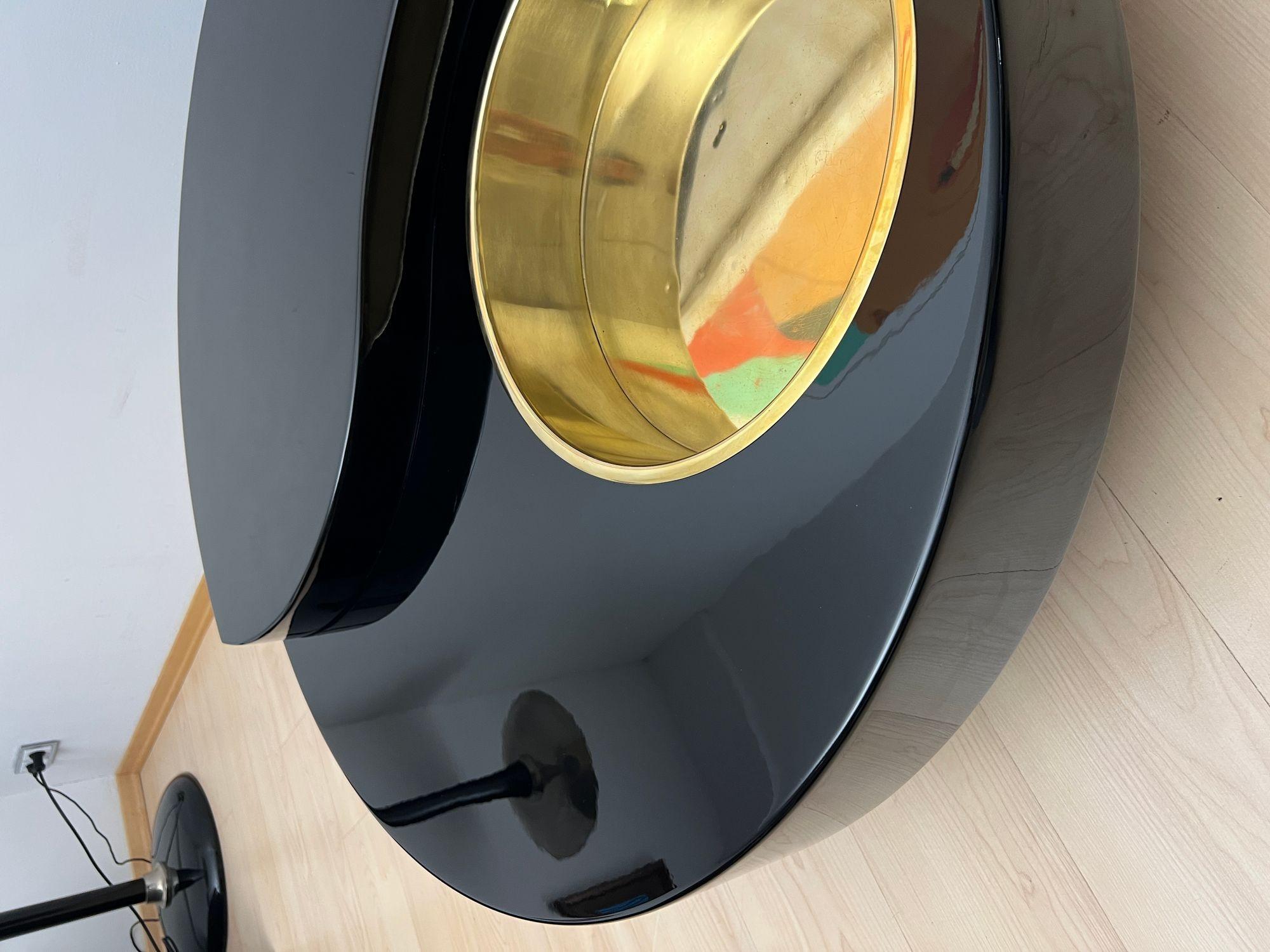Willy Rizzo Coffee Table ‚Yin Yang‘, Black Lacquer and Brass, Italy circa 1970 For Sale 11