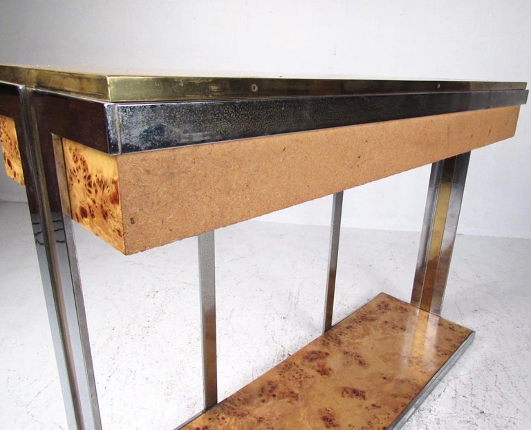Willy Rizzo Console Table in Burlwood and Brass by Mario Sabot For Sale 4
