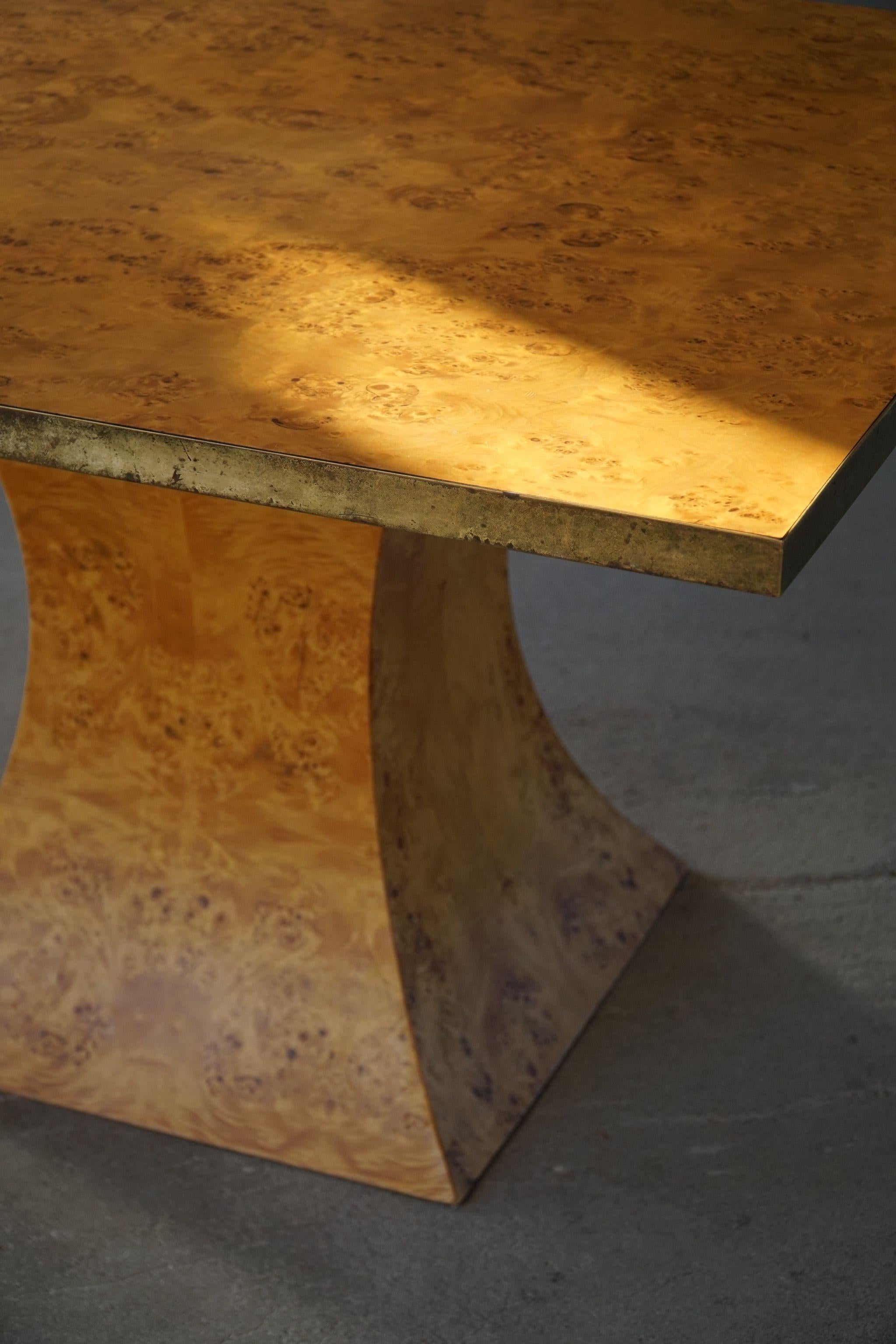 Mid-Century Modern Willy Rizzo Dining Table in Burl & Brass, 
