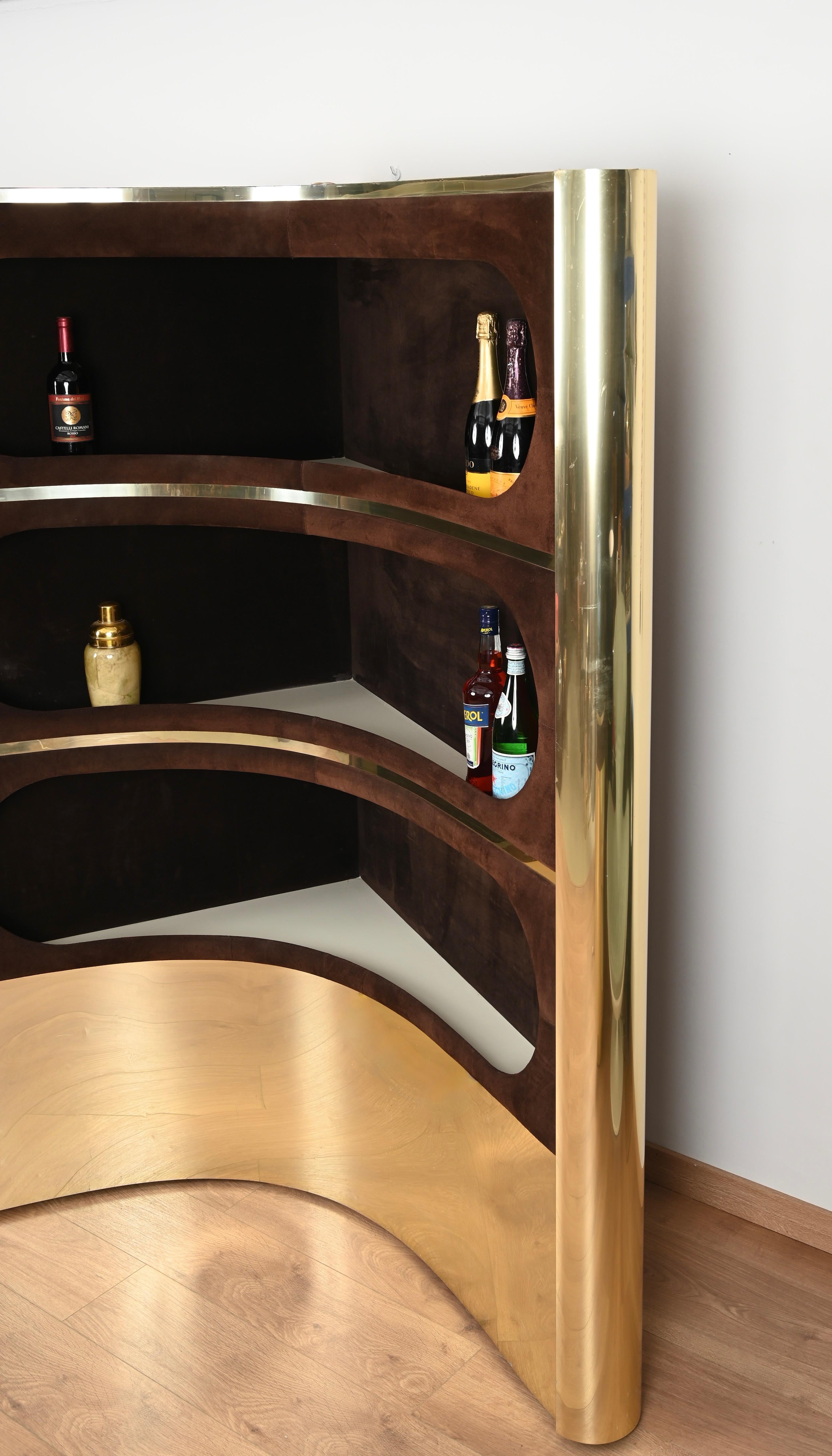 Willy Rizzo Dry Bar in ottone dorato e pelle scamosciata con mobile illuminato, Italia, anni '70 3