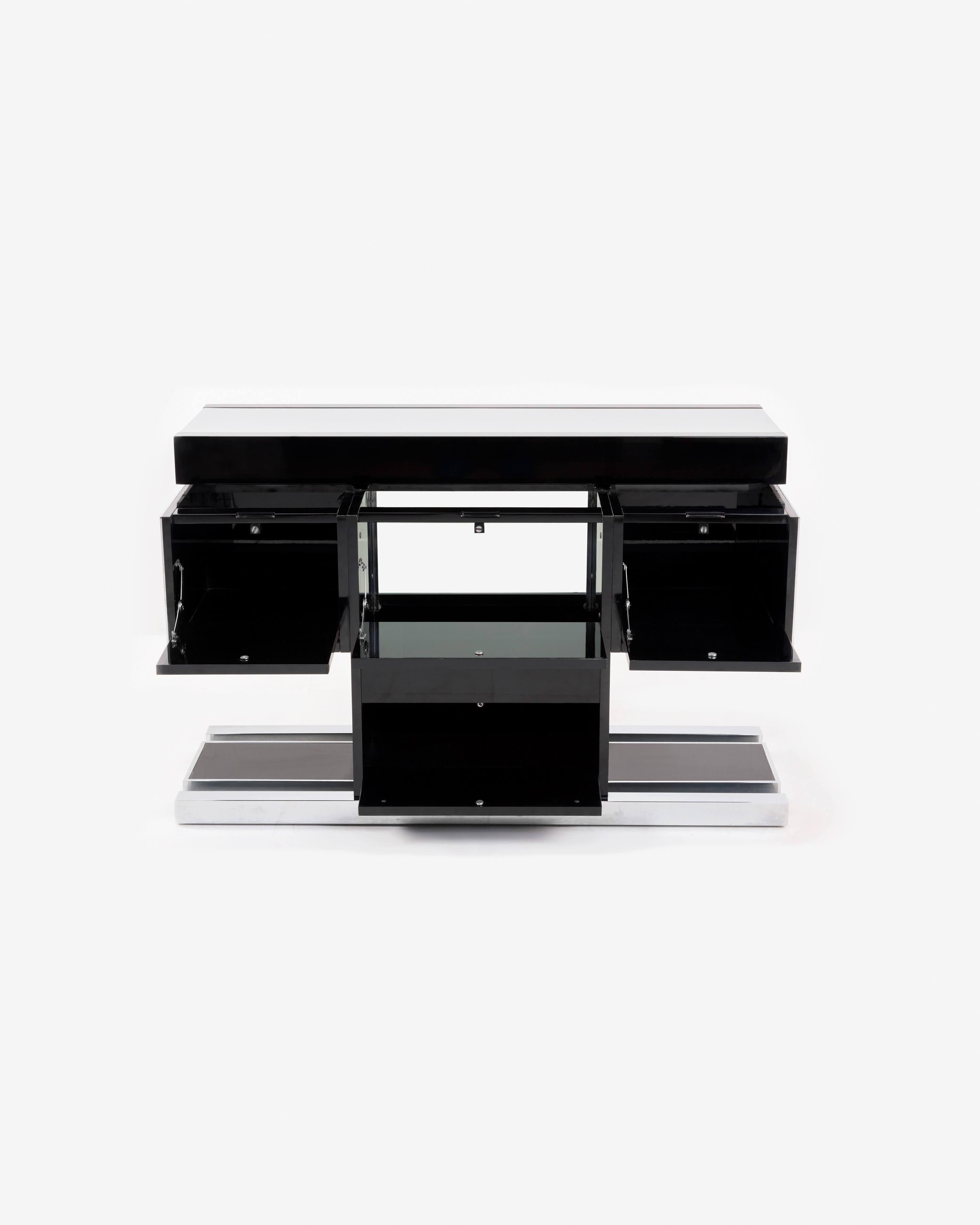 Italian Willy Rizzo Drybar Set in Black Lacquer with Chrome and Cowhide Upholstery, 1970 For Sale