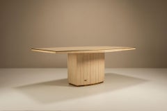 Willy Rizzo para Jean Charles Mesa de comedor de travertino y latón, Francia Años 70