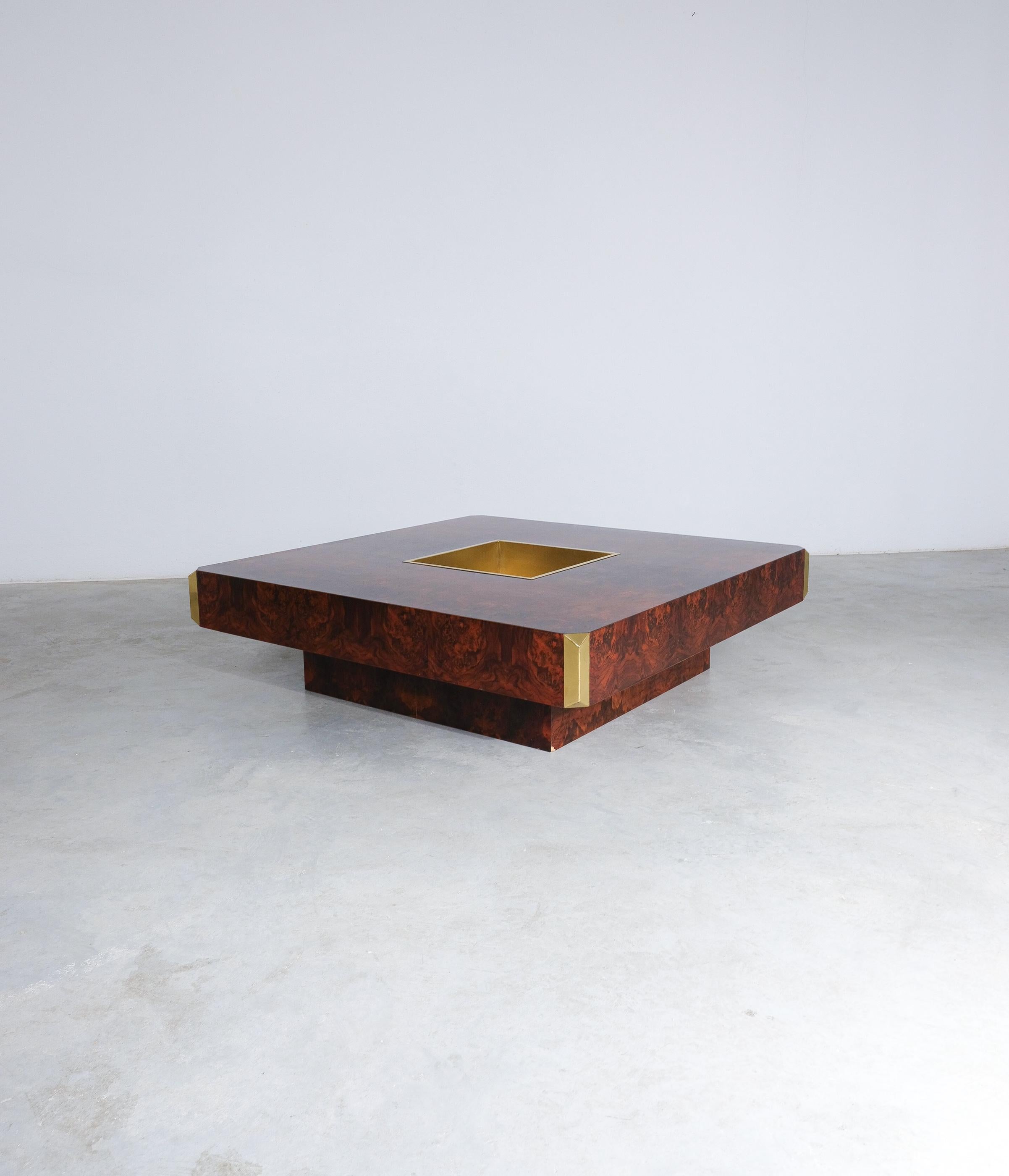 Willy Rizzo for Mario Sabot Vintage Alveo Square Coffee Table Burlwood 1972 In Good Condition In Vienna, AT