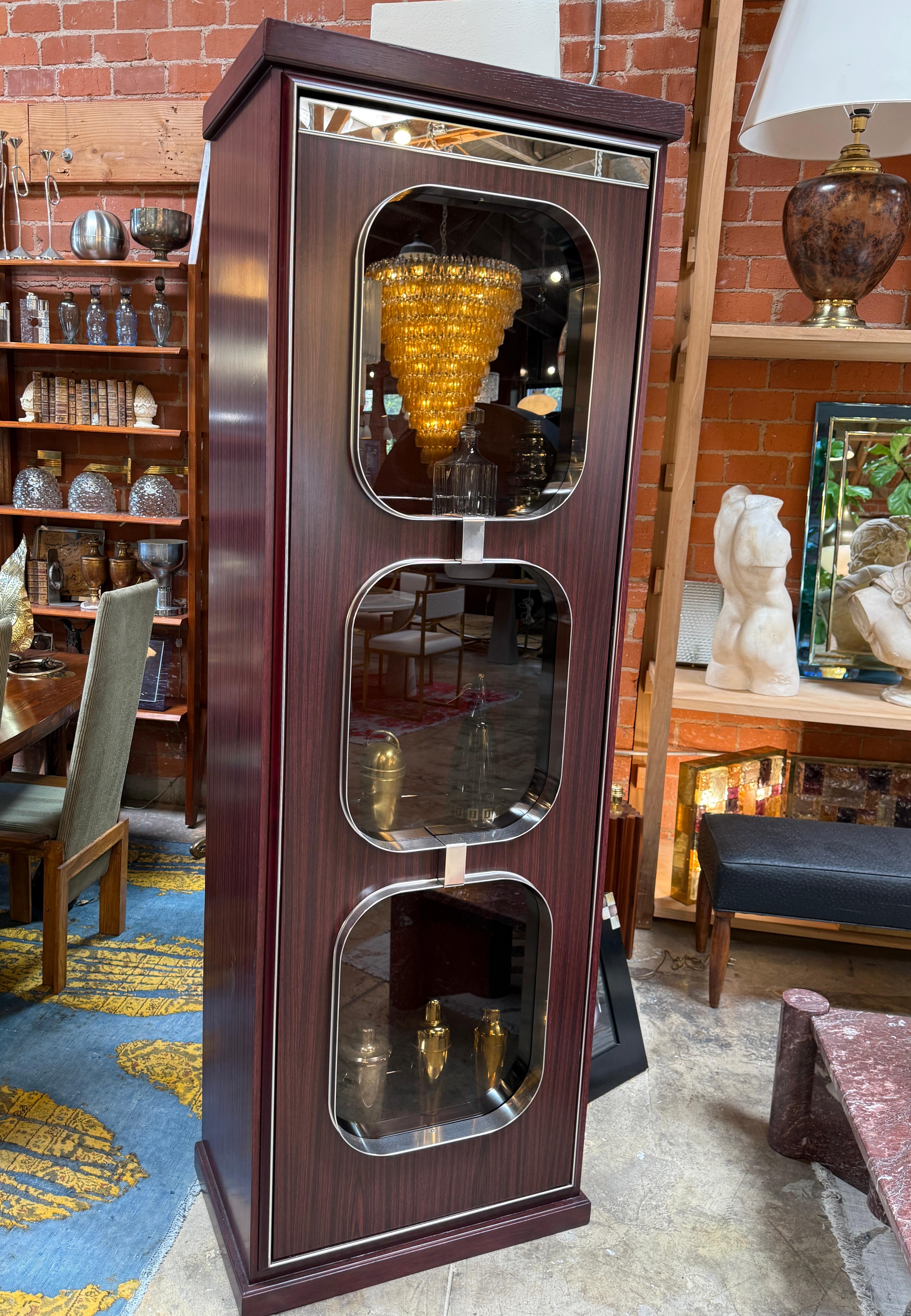 Modern Willy Rizzo Illuminated Display Cabinet, 1970s For Sale
