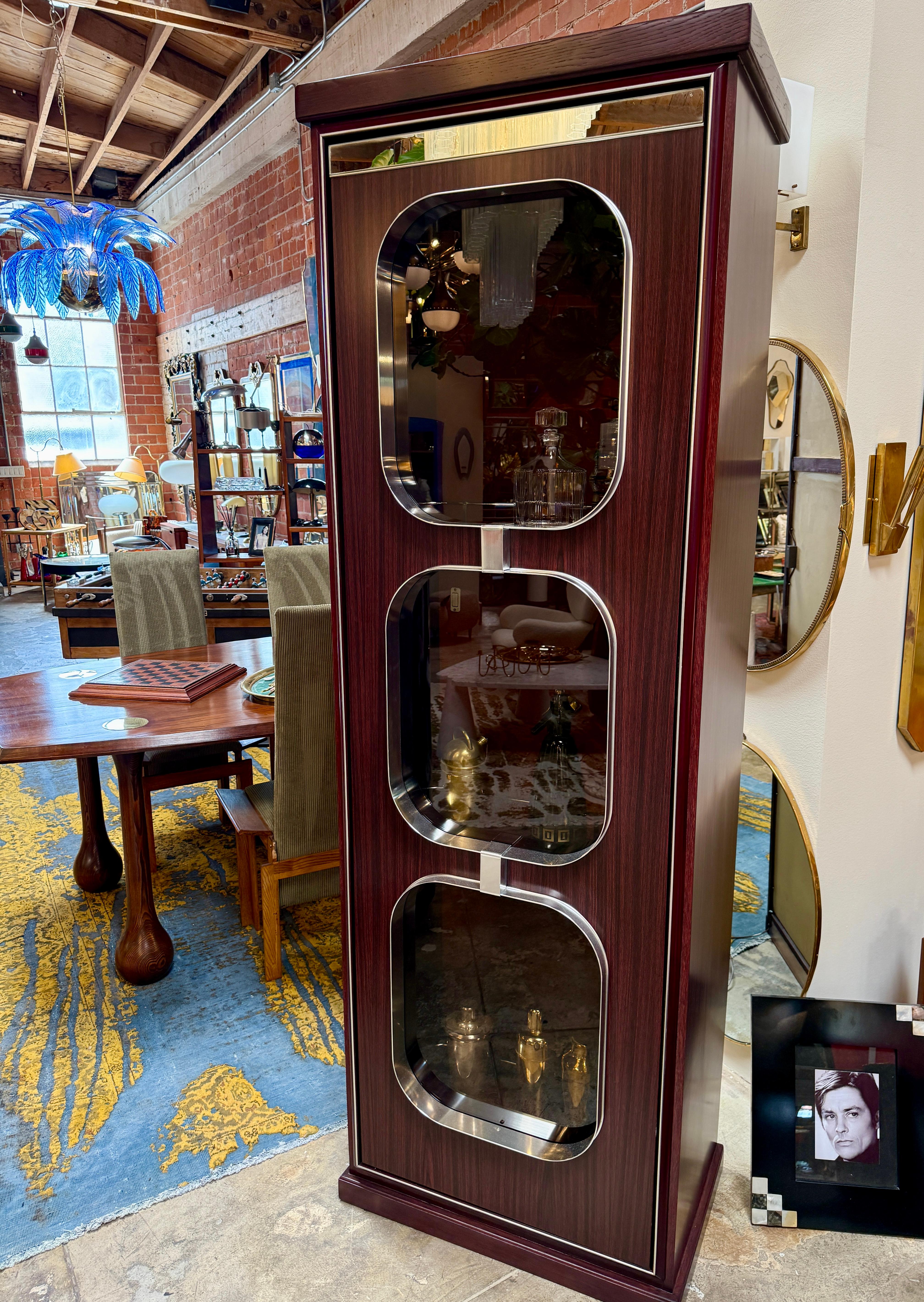 Italian Willy Rizzo Illuminated Display Cabinet, 1970s For Sale