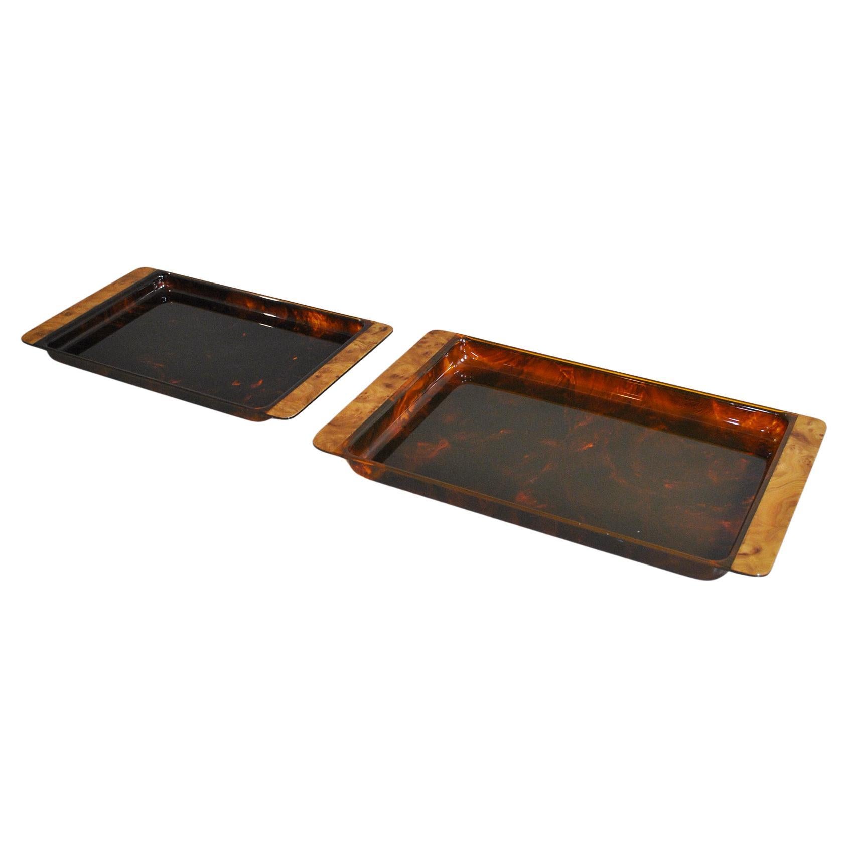 Set of two tray in tortoiseshell plex with handles in briar-like in the style of Willy Rizzo from the seventies.