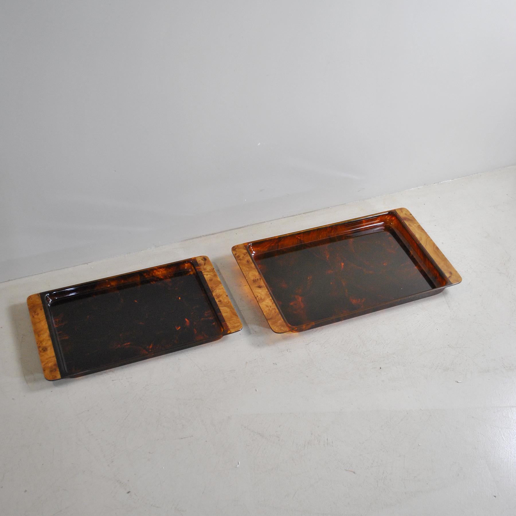 Mid-Century Modern Willy Rizzo in the Style Italian Midcentury Set of Two Serving Tray in Plex For Sale