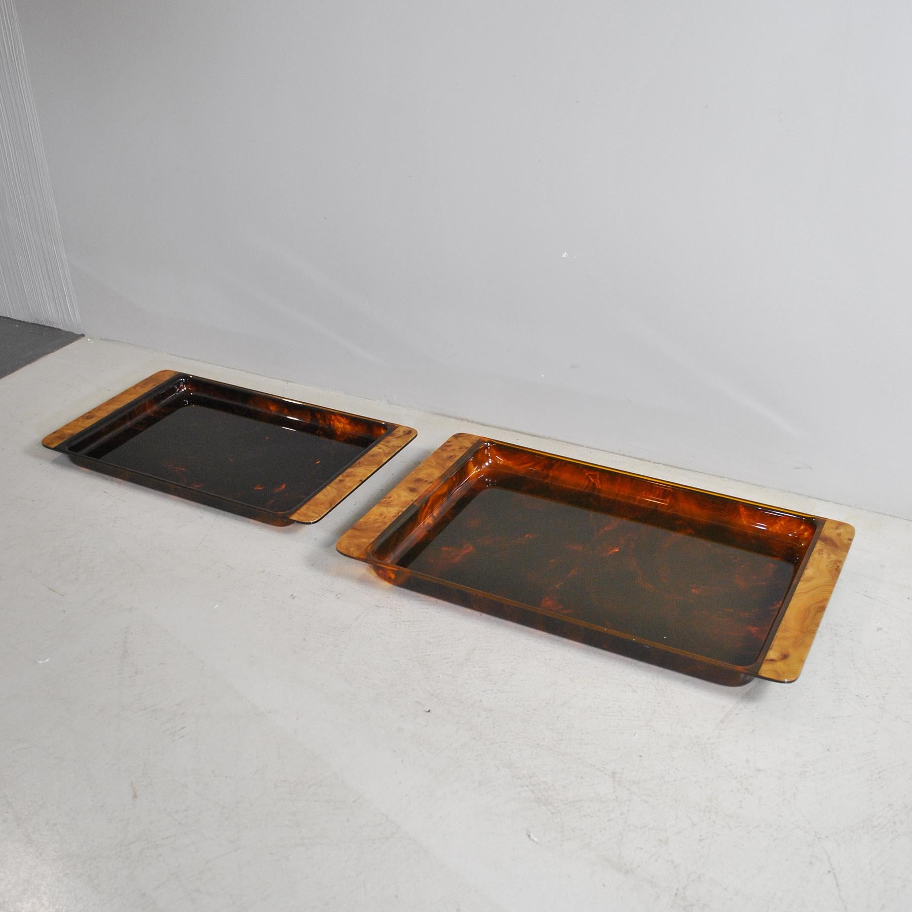 Willy Rizzo in the Style Italian Midcentury Set of Two Serving Tray in Plex In Good Condition For Sale In bari, IT