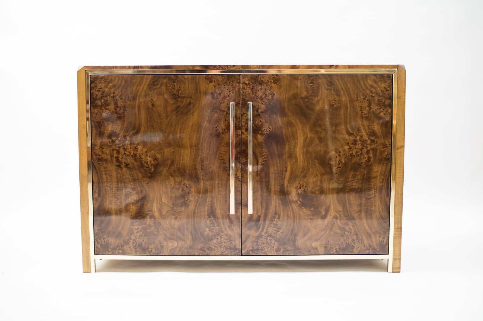 Hollywood Regency Willy Rizzo Italian Design Burl Birch Wood and Gilt Brass Commode, 1970s