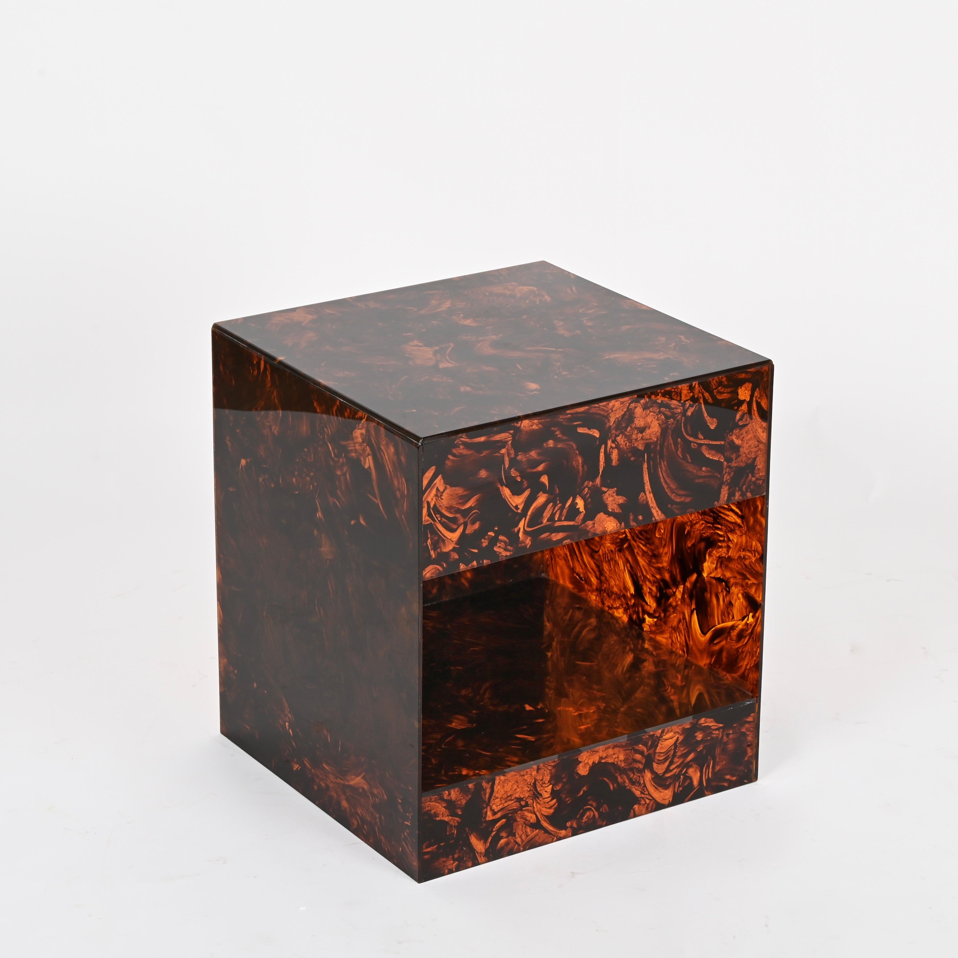 Mid-Century moderno Tavolino o tavolino italiano in lucite effetto tartaruga di Willy Rizzo, anni '70 in vendita
