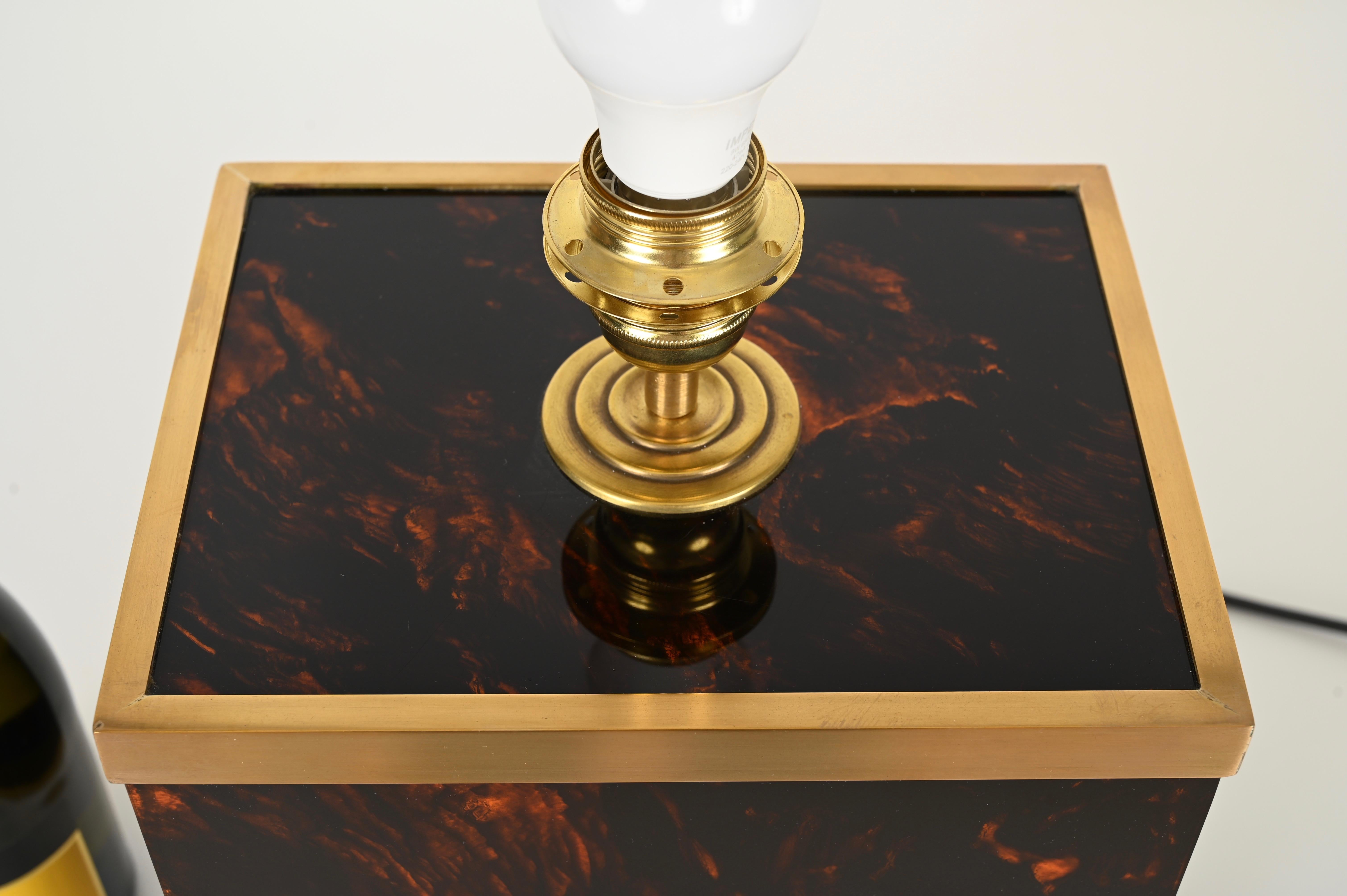 Lampe de bureau italienne Willy Rizzo en lucite et laiton effet écaille de tortue, 1970 en vente 8