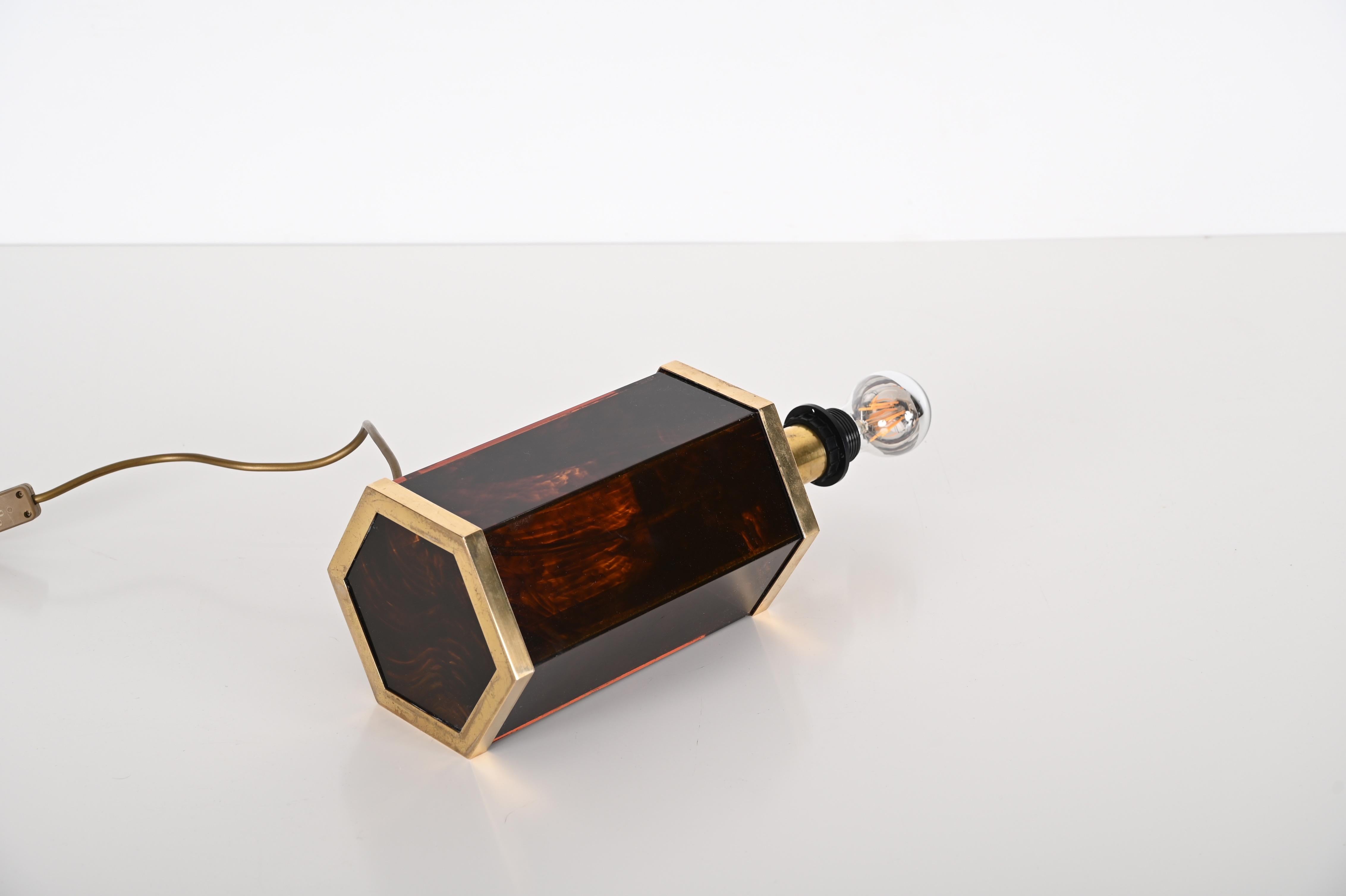 Willy Rizzo, Italian Table Lamp in Tortoiseshell Effect Lucite and Brass, 1970s For Sale 13