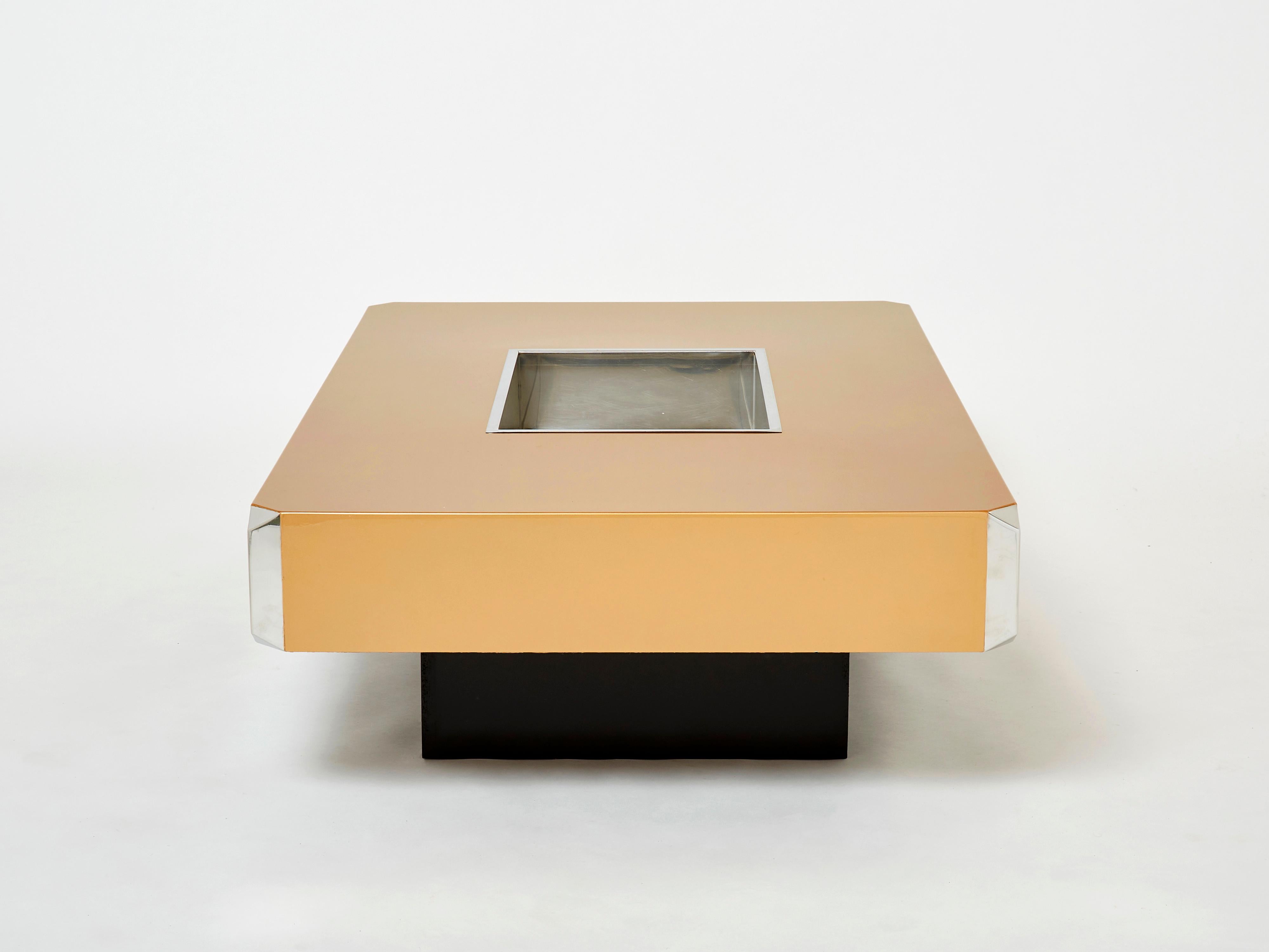 Willy Rizzo Lacquer and Chrome Bar Coffee Table Alveo, 1970s 1