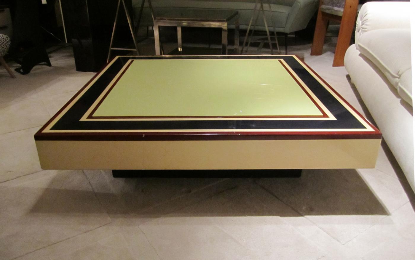 Willy Rizzo Lacquered Light Green Glass and Wood Midcentury Italian Coffee Table

Willy Rizzo, lacquered colors midcentury signed coffee table, Italy, 1970.