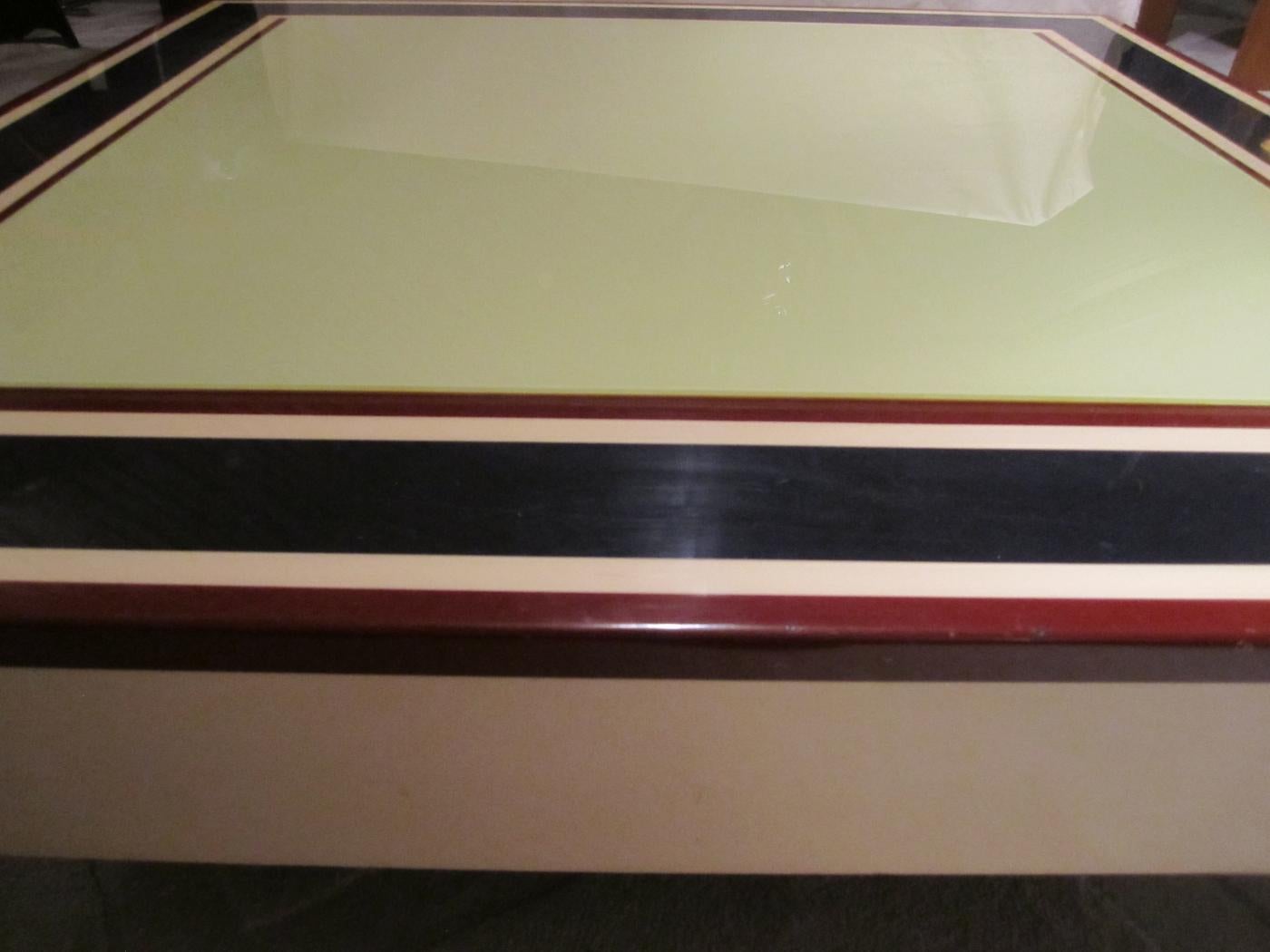 Willy Rizzo, Lacquered Colors Midcentury Signed Coffee Table, Italy, 1970 In Good Condition For Sale In Madrid, ES