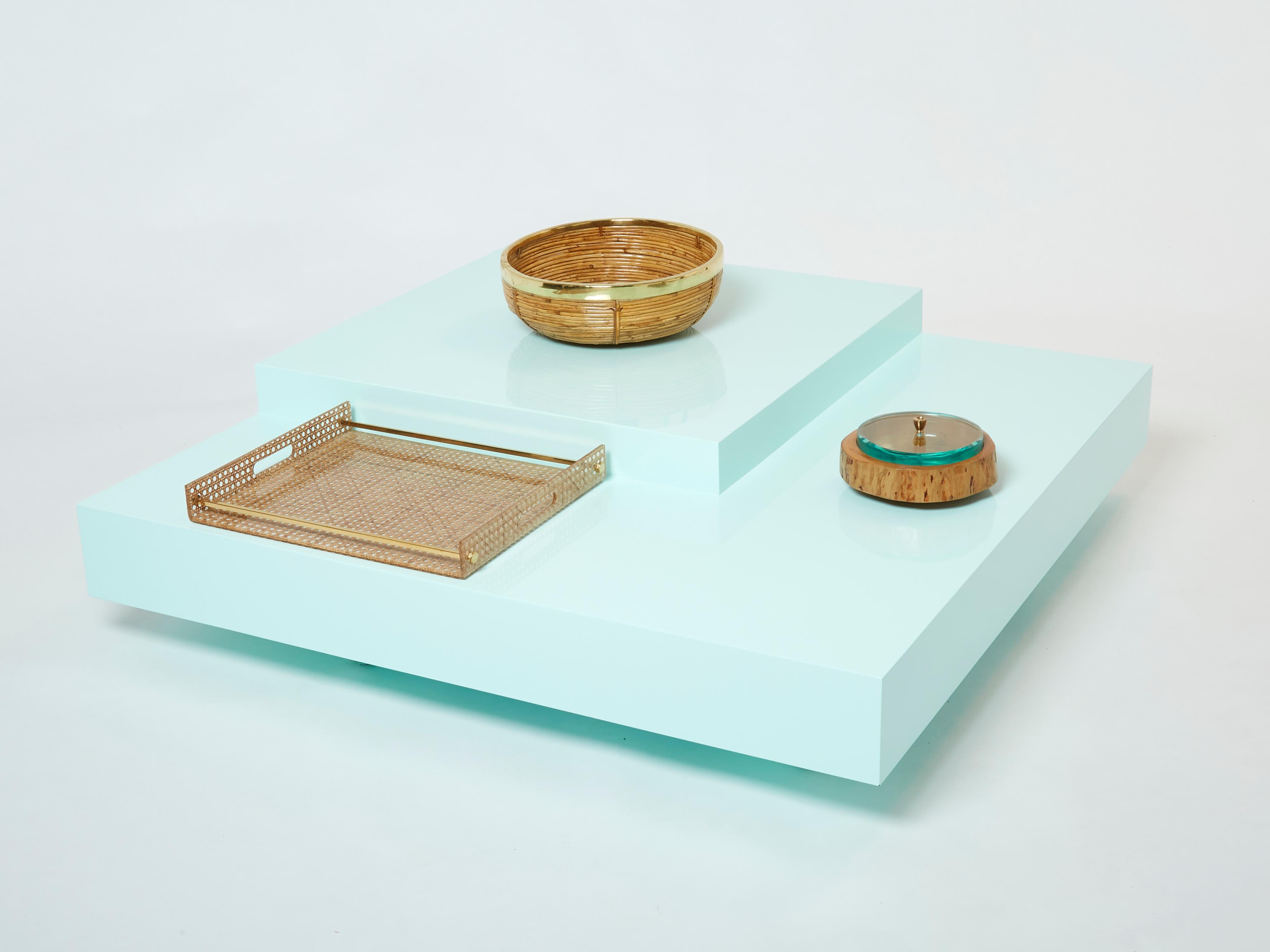 Willy Rizzo Light Mint Green Lacquer Square Coffee Table 1970s In Good Condition For Sale In Paris, IDF