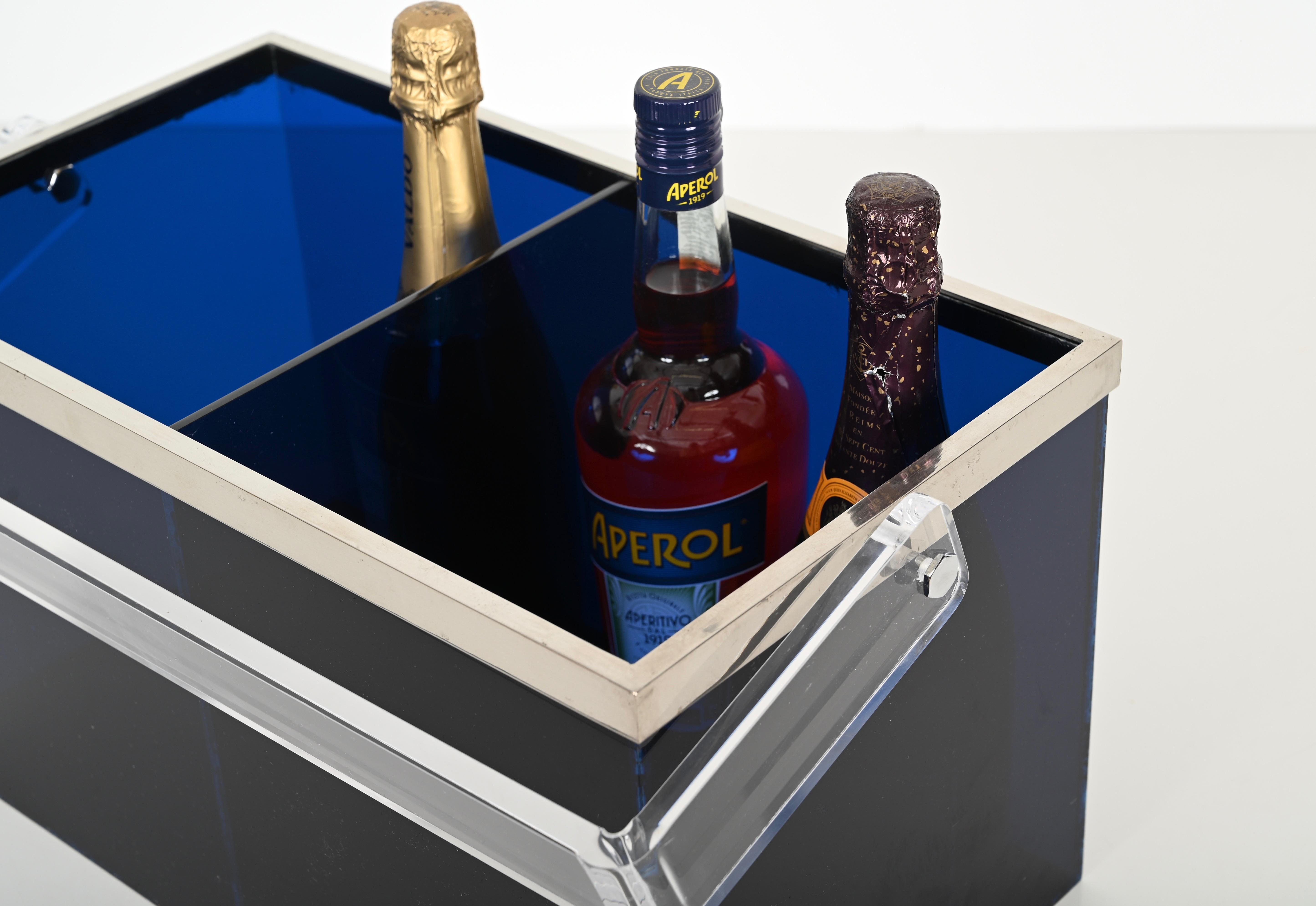 Willy Rizzo Magazine or Bottle Rack in Blue Lucite and Chrome, Italy 1970s For Sale 6
