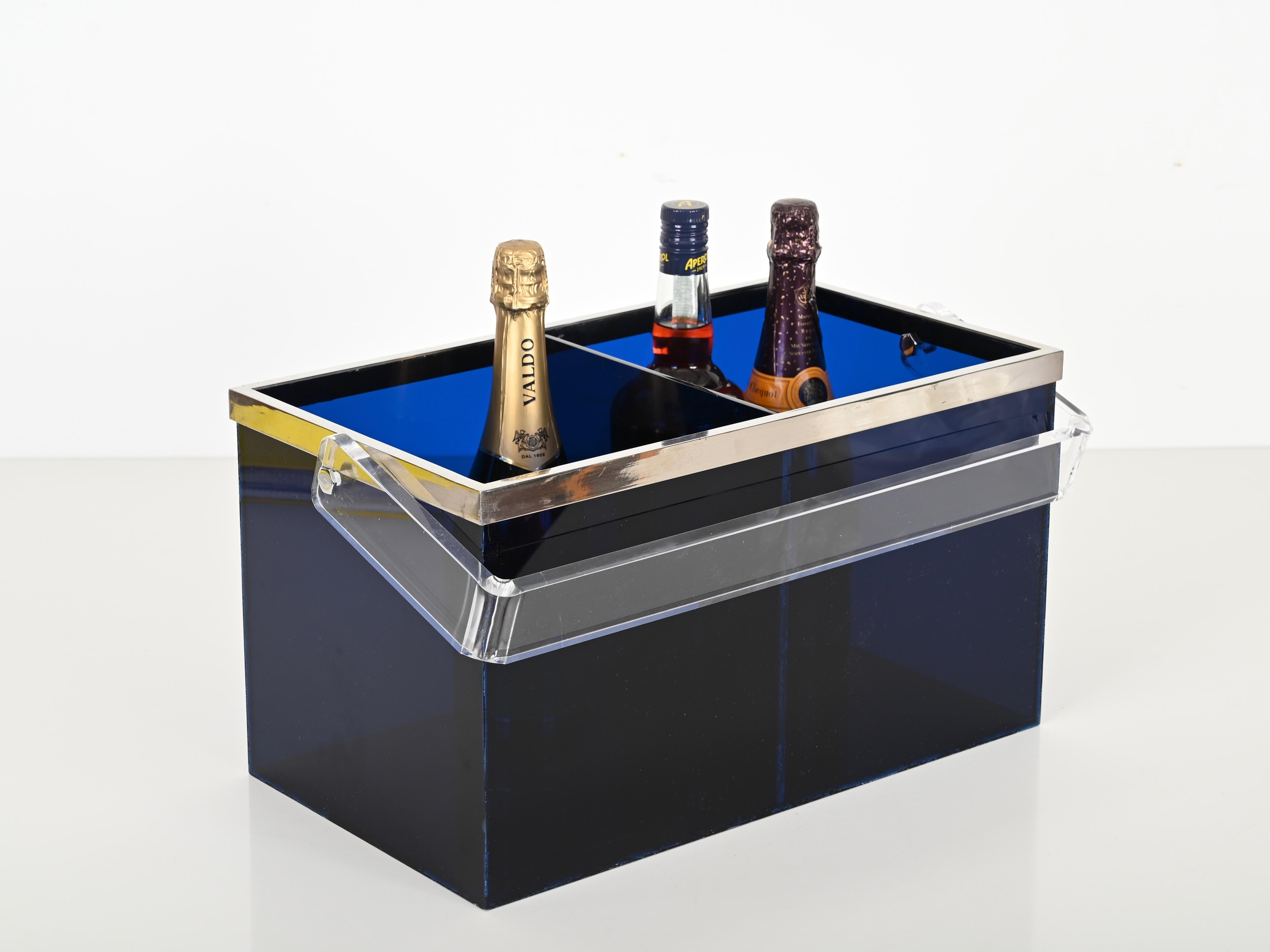 Late 20th Century Willy Rizzo Magazine or Bottle Rack in Blue Lucite and Chrome, Italy 1970s For Sale