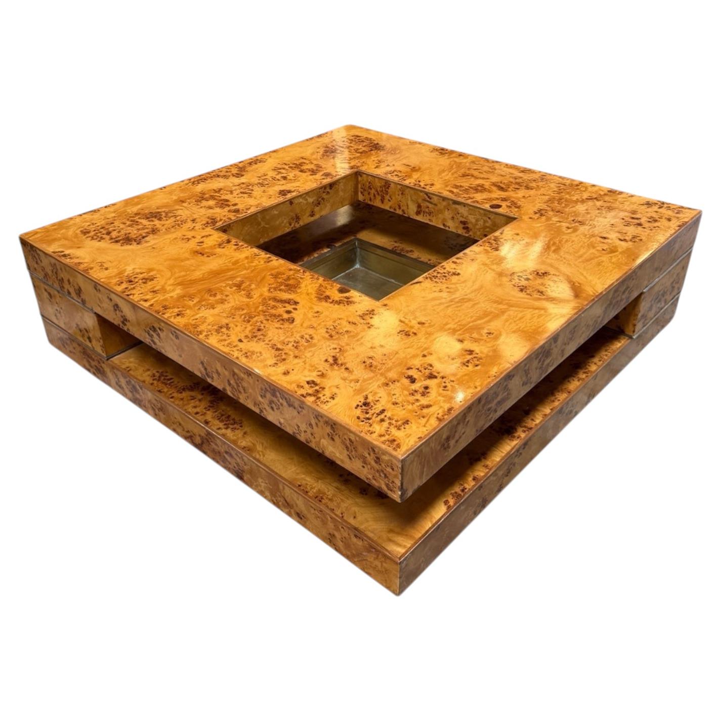 Mesa baja de madera burl Willy Rizzo de mediados de siglo