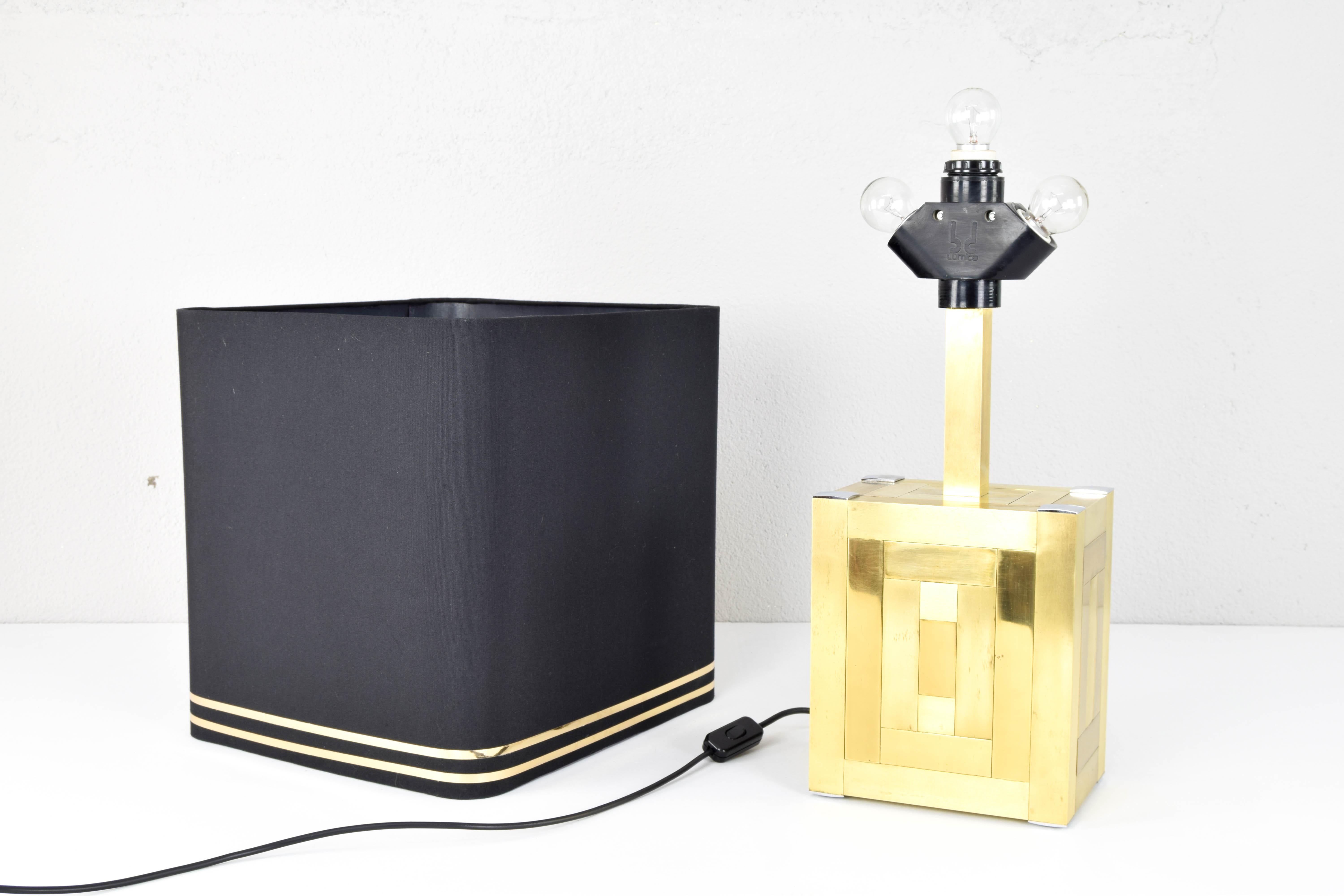 Mid-Century Italian Modern Cubic Brass Table Lamp by Lumica, 1970 4