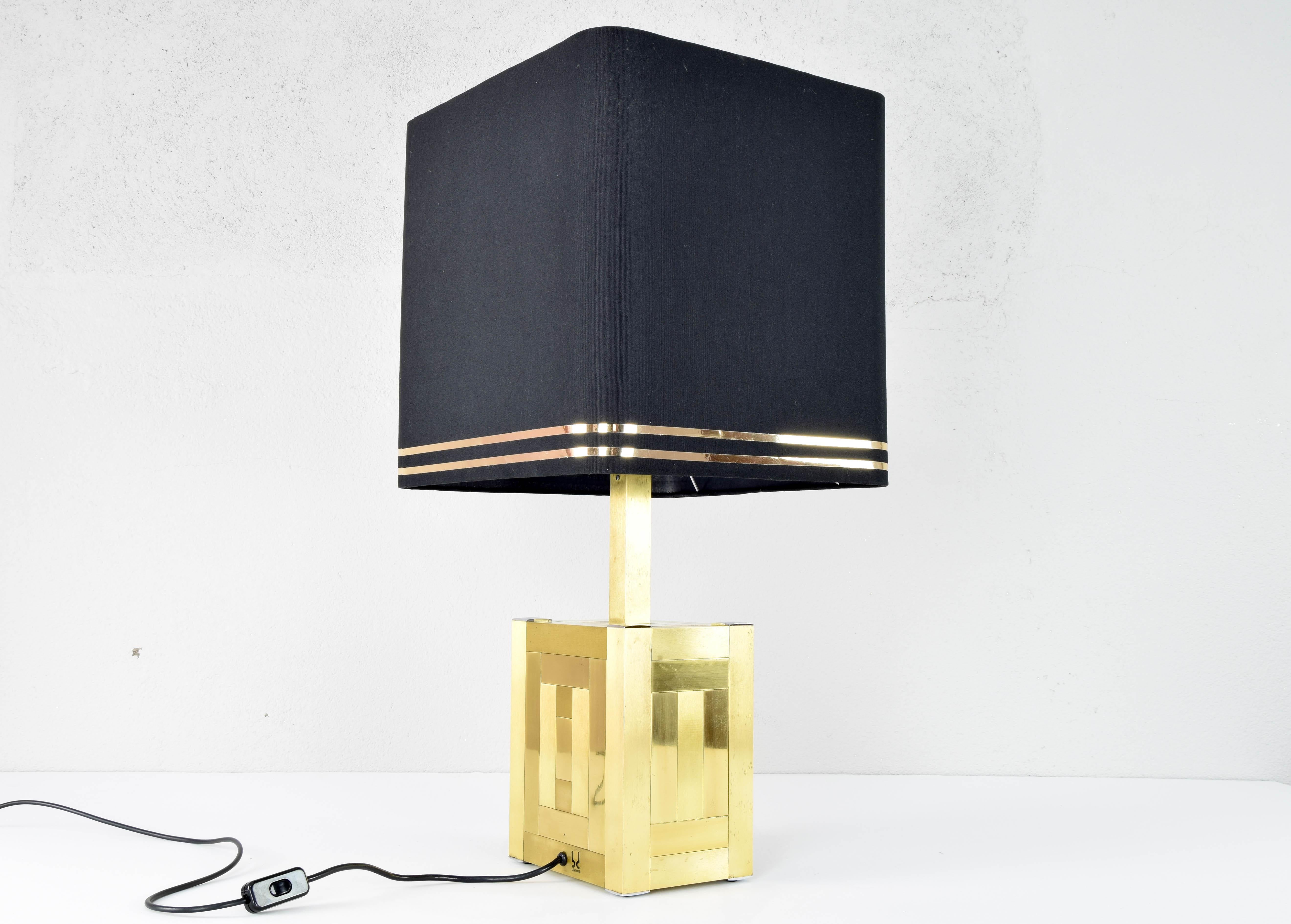 Spanish Mid-Century Italian Modern Cubic Brass Table Lamp by Lumica, 1970