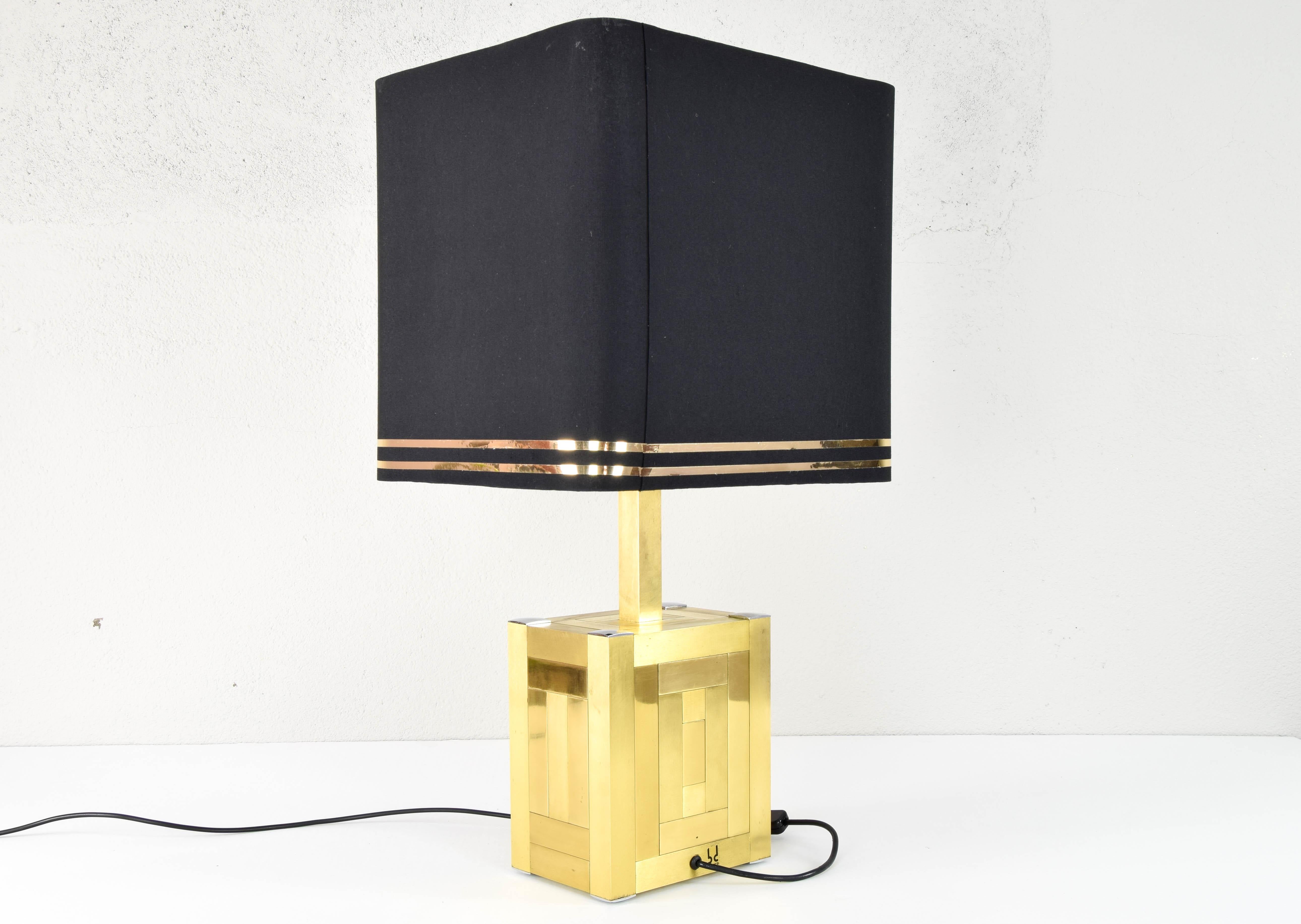 Mid-Century Italian Modern Cubic Brass Table Lamp by Lumica, 1970 3