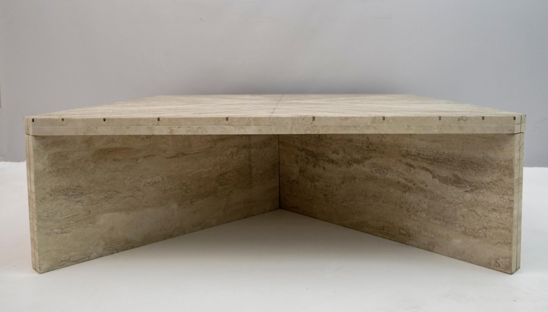 Willy Rizzo Mid-Century Italian Travertine Coffee Table with Brass Inlays, 1970s For Sale 2