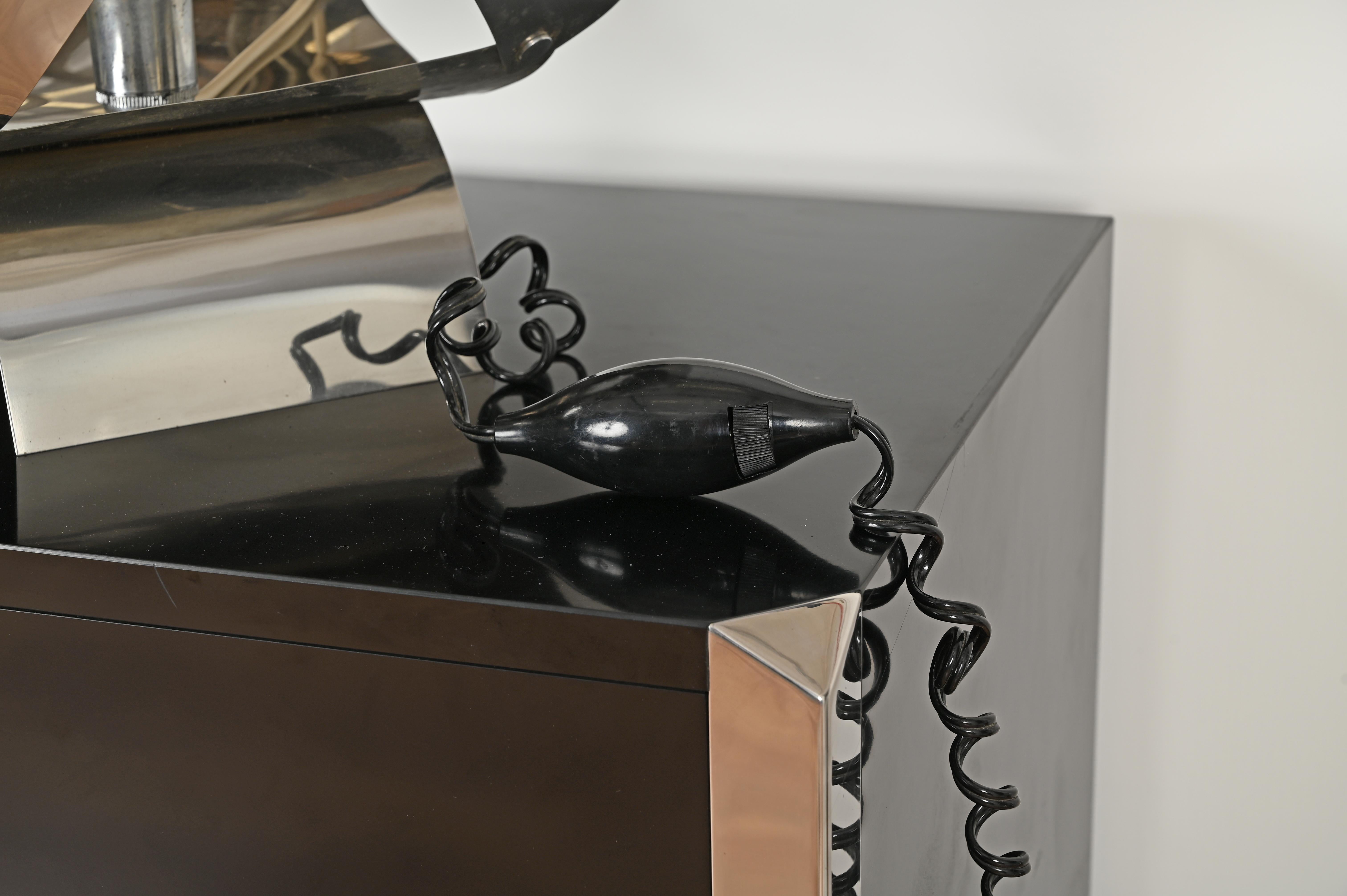 Late 20th Century Willy Rizzo Mid-Century Large Sculptural Table Lamp in Chrome, Italy 1970s For Sale