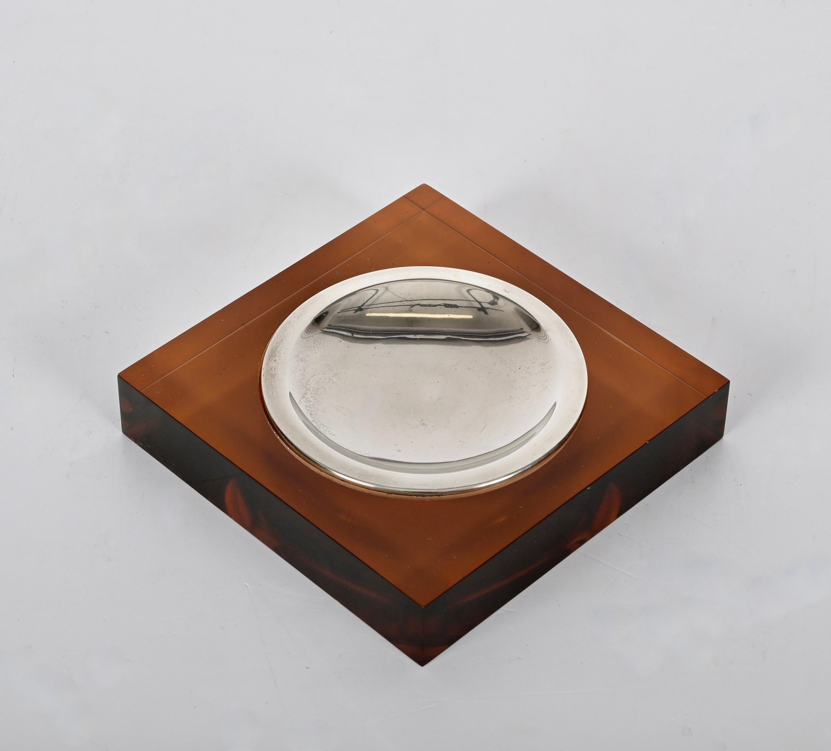 Mid-Century Modern Willy Rizzo Mid-Century Dark Amber Lucite and Chrome Italian Ashtray, 1970s For Sale