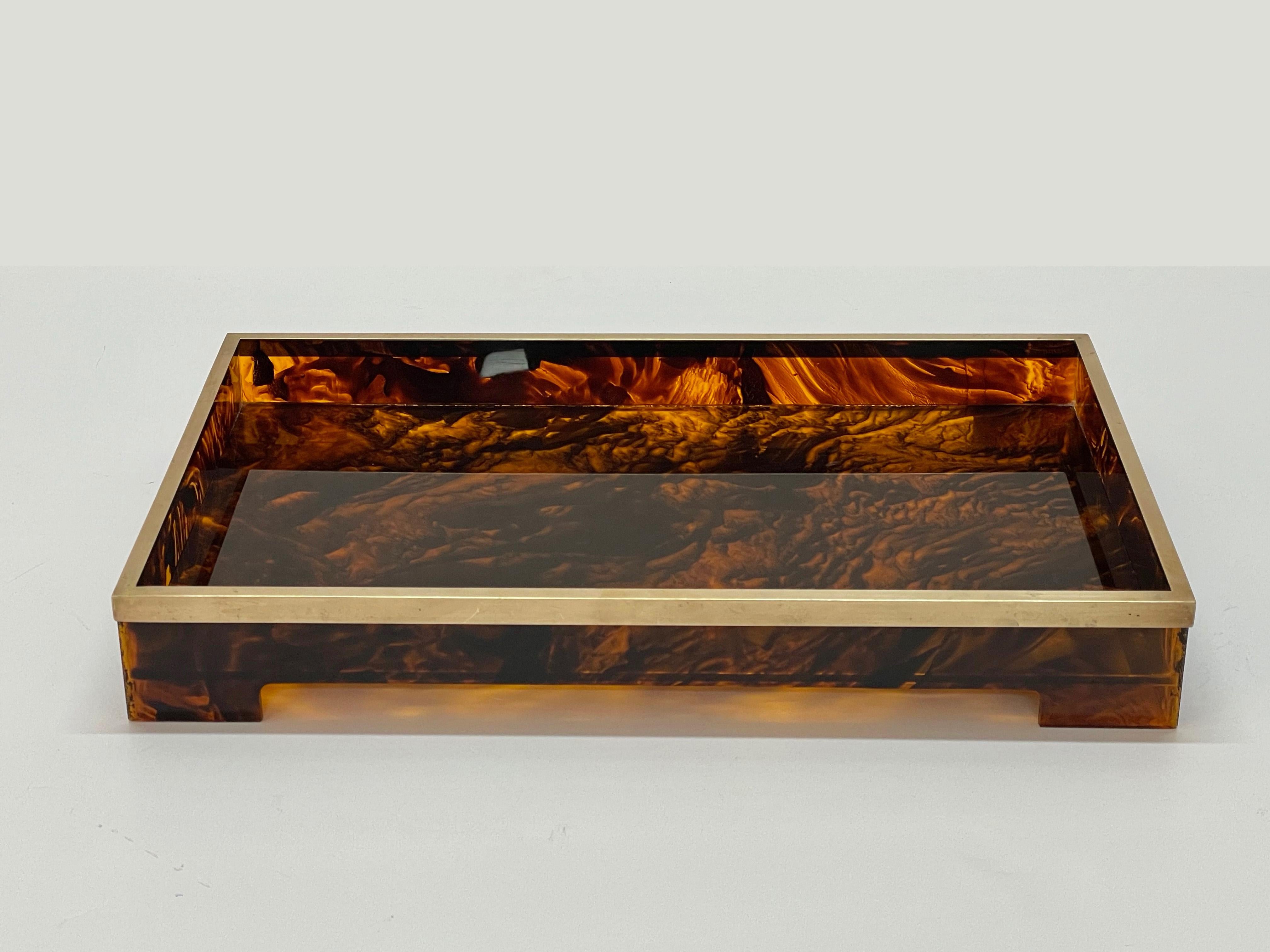 Willy Rizzo Midcentury Tortoiseshell Lucite and Brass Italian Serving Tray 1970s 7