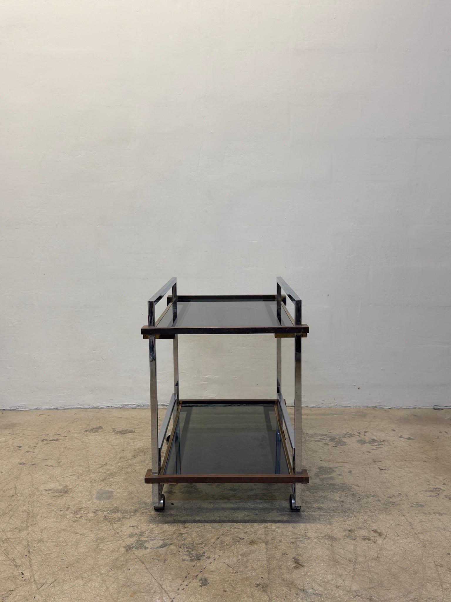Willy Rizzo Mixed Metal Two Level Smoked Glass Bar Cart or Trolley, Italy 1970s In Good Condition For Sale In Miami, FL