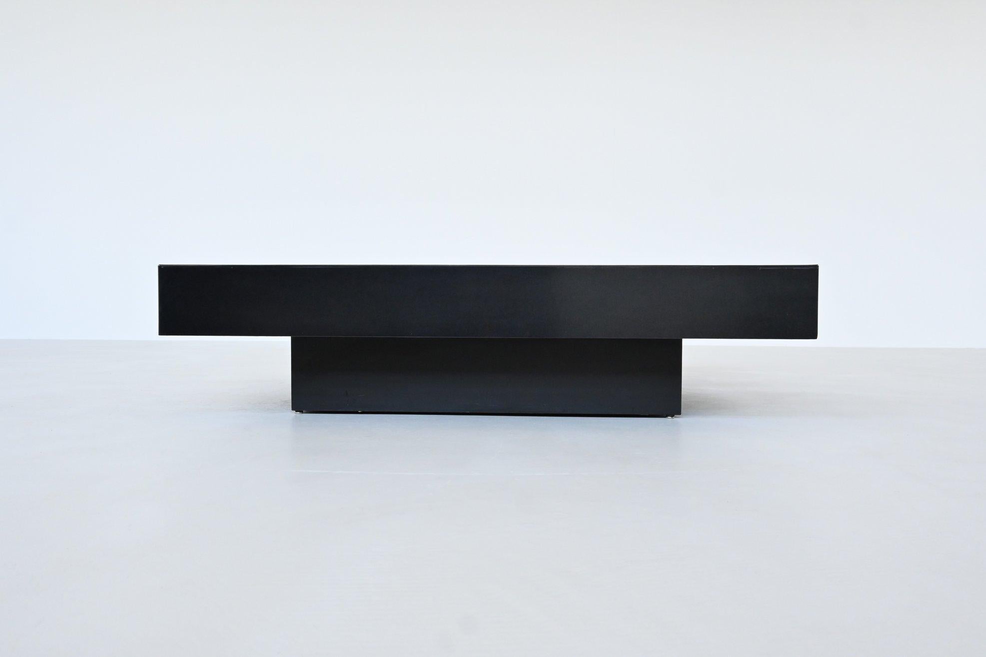 Table basse de bar en noir Willy Rizzo modèle TRV Belgique 1970 5