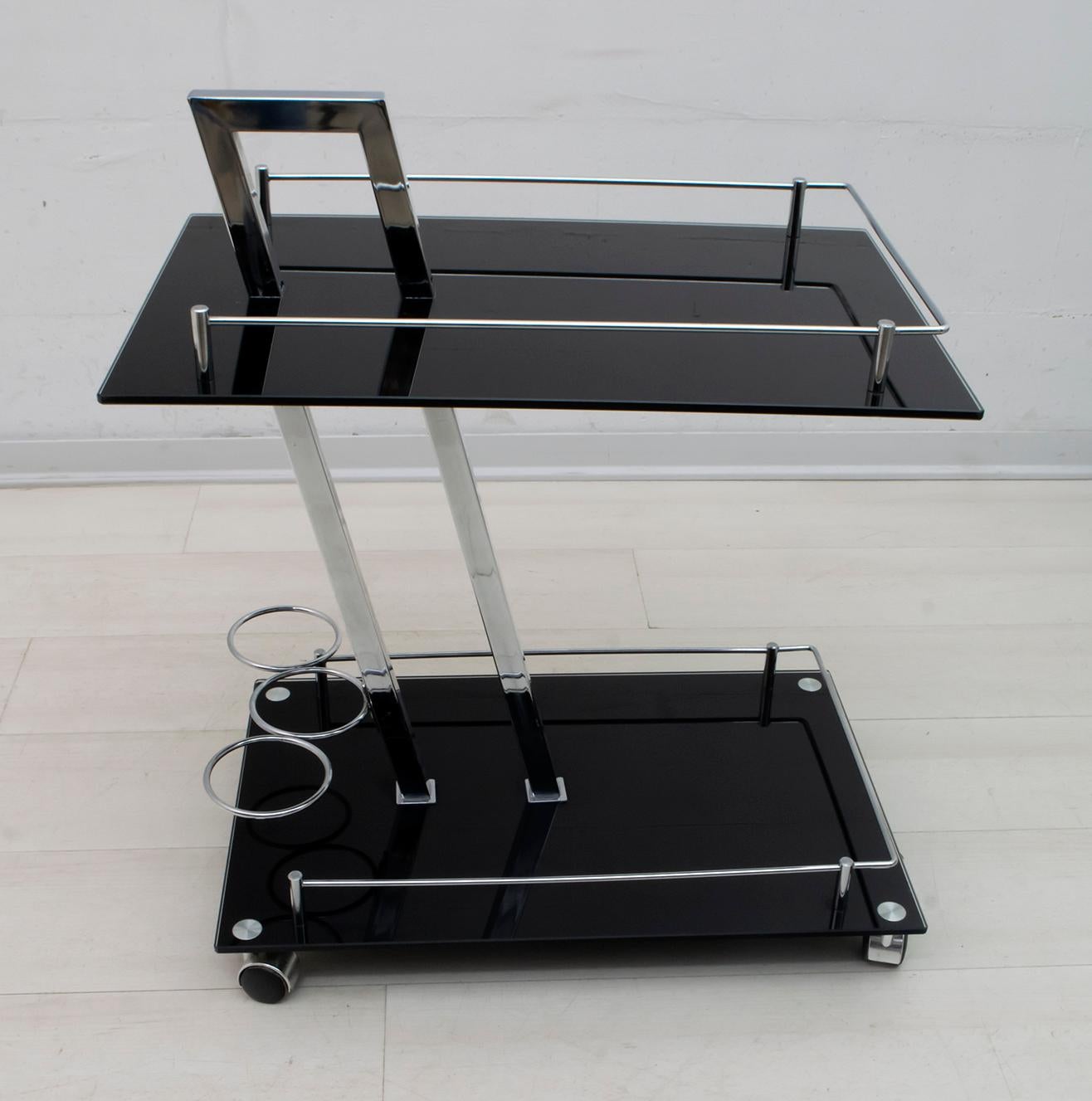 Tempered Willy Rizzo Modernist Italian Chromed Metal and Glass Bar Cart Trolley, 1970s