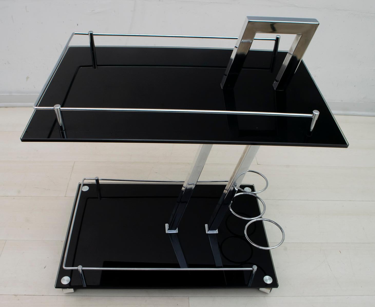 Willy Rizzo Modernist Italian Chromed Metal and Glass Bar Cart Trolley, 1970s 1