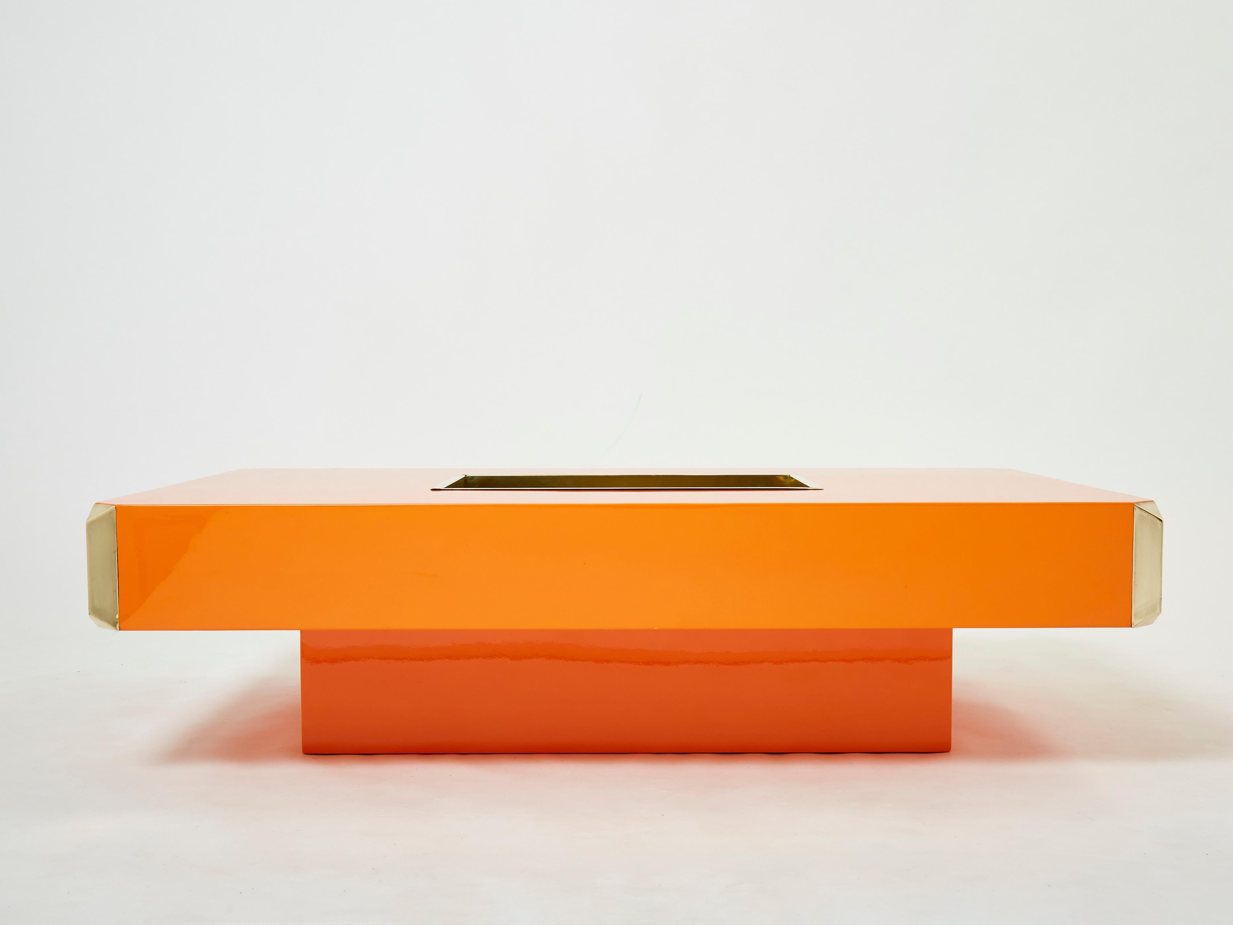 Willy Rizzo Orange Lacquer and Brass Bar Coffee Table Alveo, 1970s For Sale 3