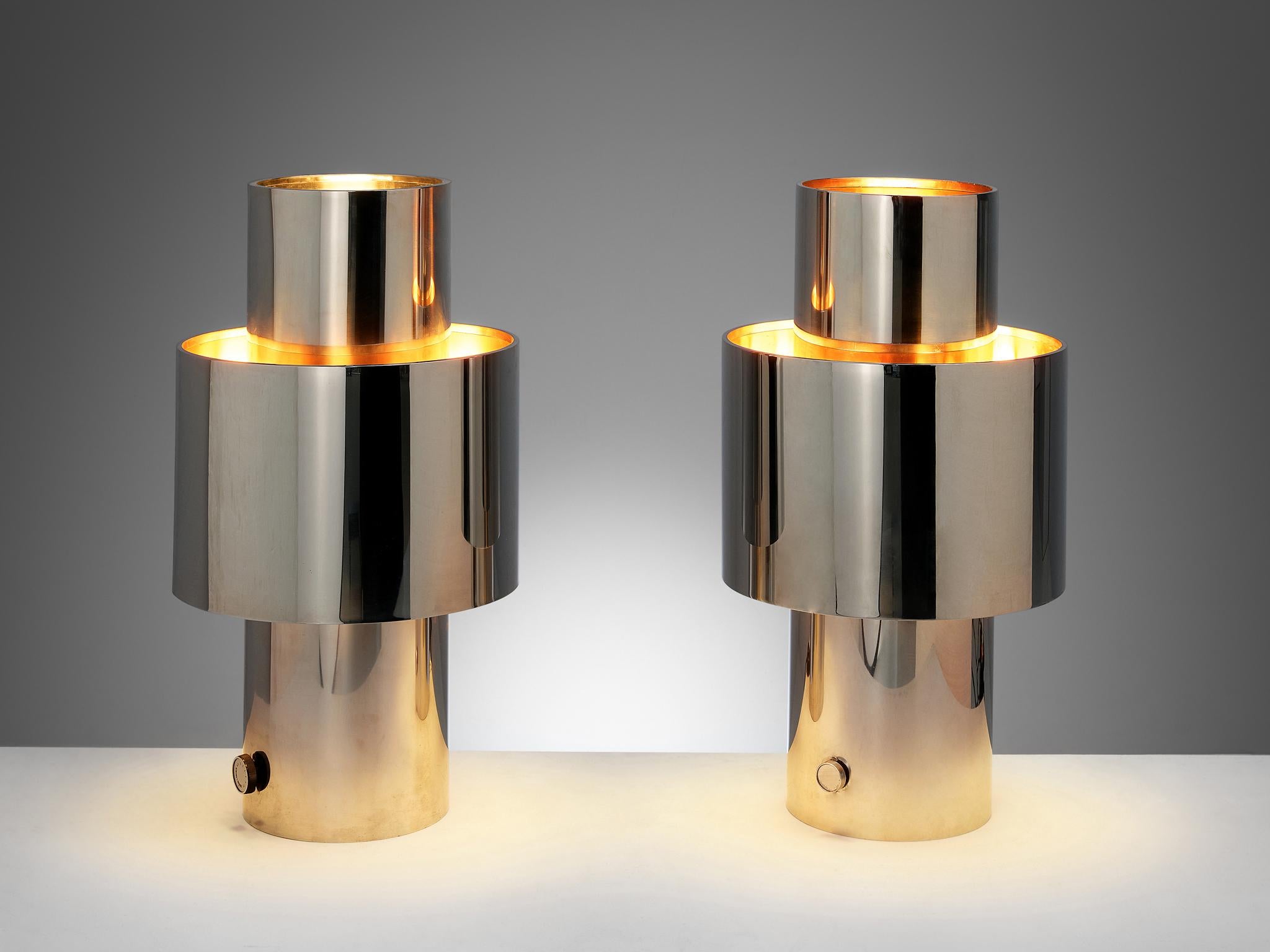 Willy Rizzo, pair of table lamps model 'Love', chrome, copper, plastic, Italy, circa 1971.

This unique table lamp is designed by Italian designer Willy Rizzo in the early 1970s. The design is mainly carried out through a repetition of cylindrical