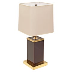 Lampada da tavolo italiana in lucite e ottone Willy Rizzo Plum con paralume bianco, anni '70