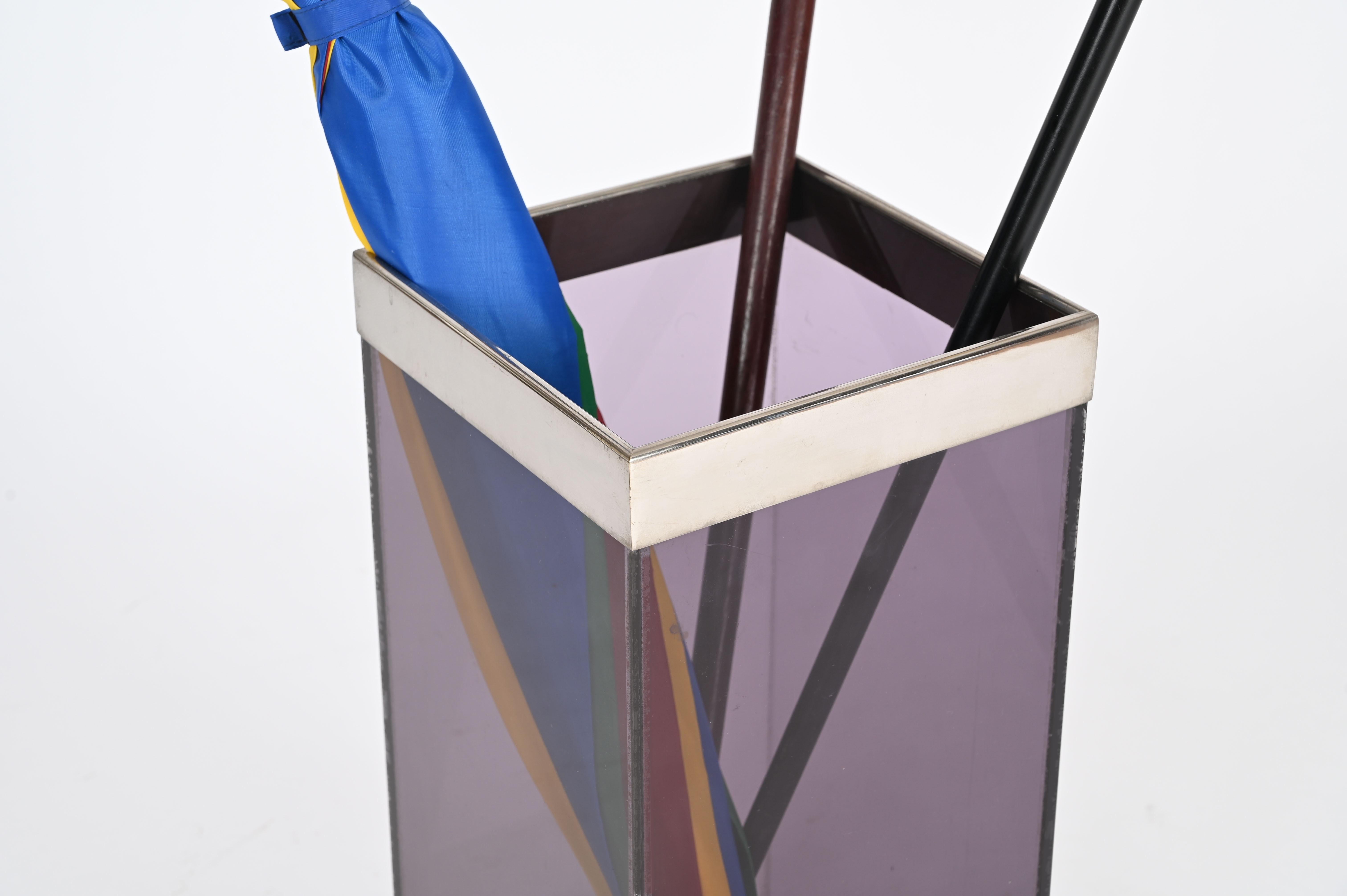 Metallo Portaombrelli italiano Willy Rizzo in lucite viola lavanda e cromo, anni '70 in vendita