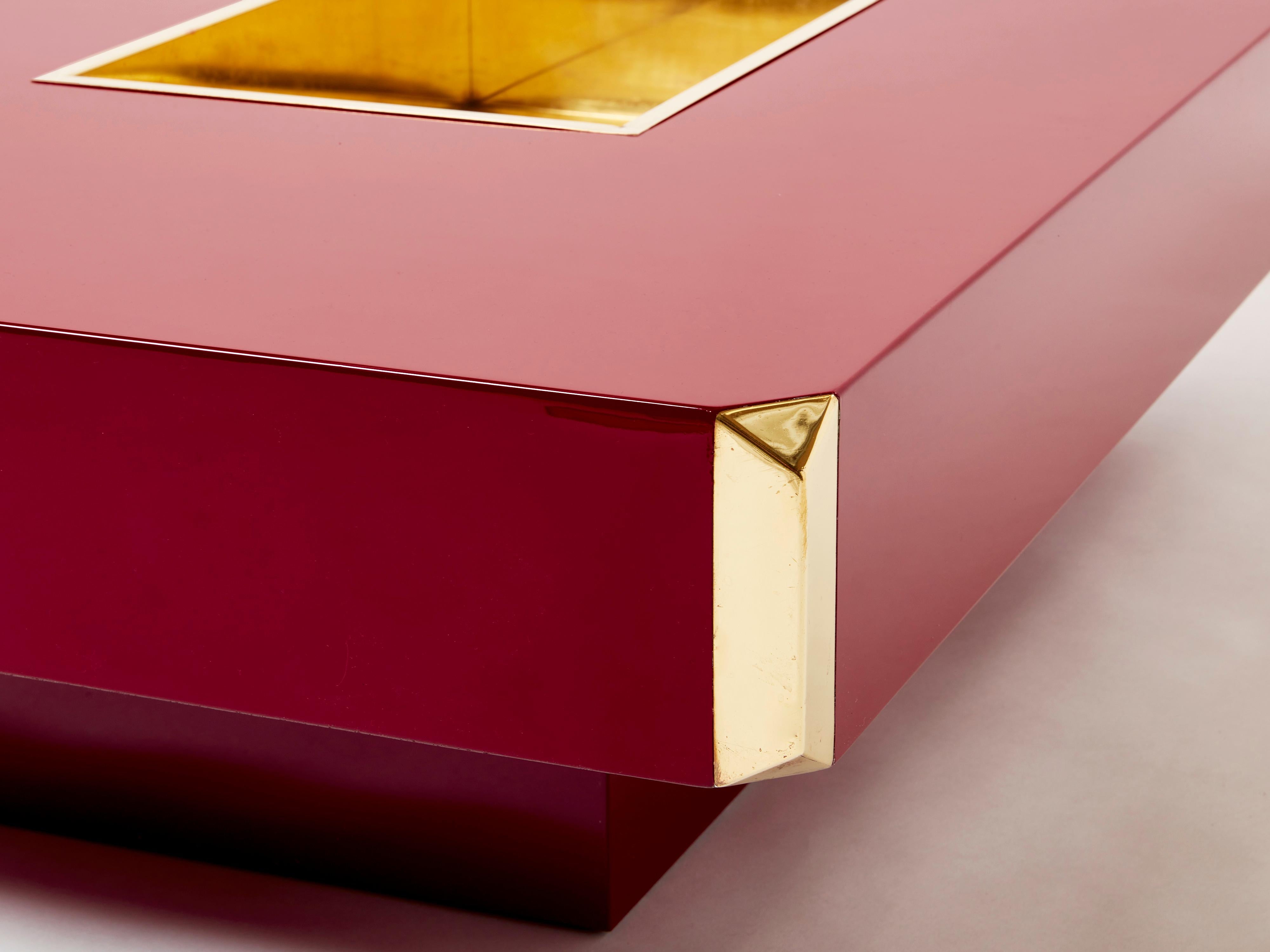 Mid-Century Modern Willy Rizzo Ruby Red Lacquer and Brass Bar Coffee Table Alveo, 1970s For Sale
