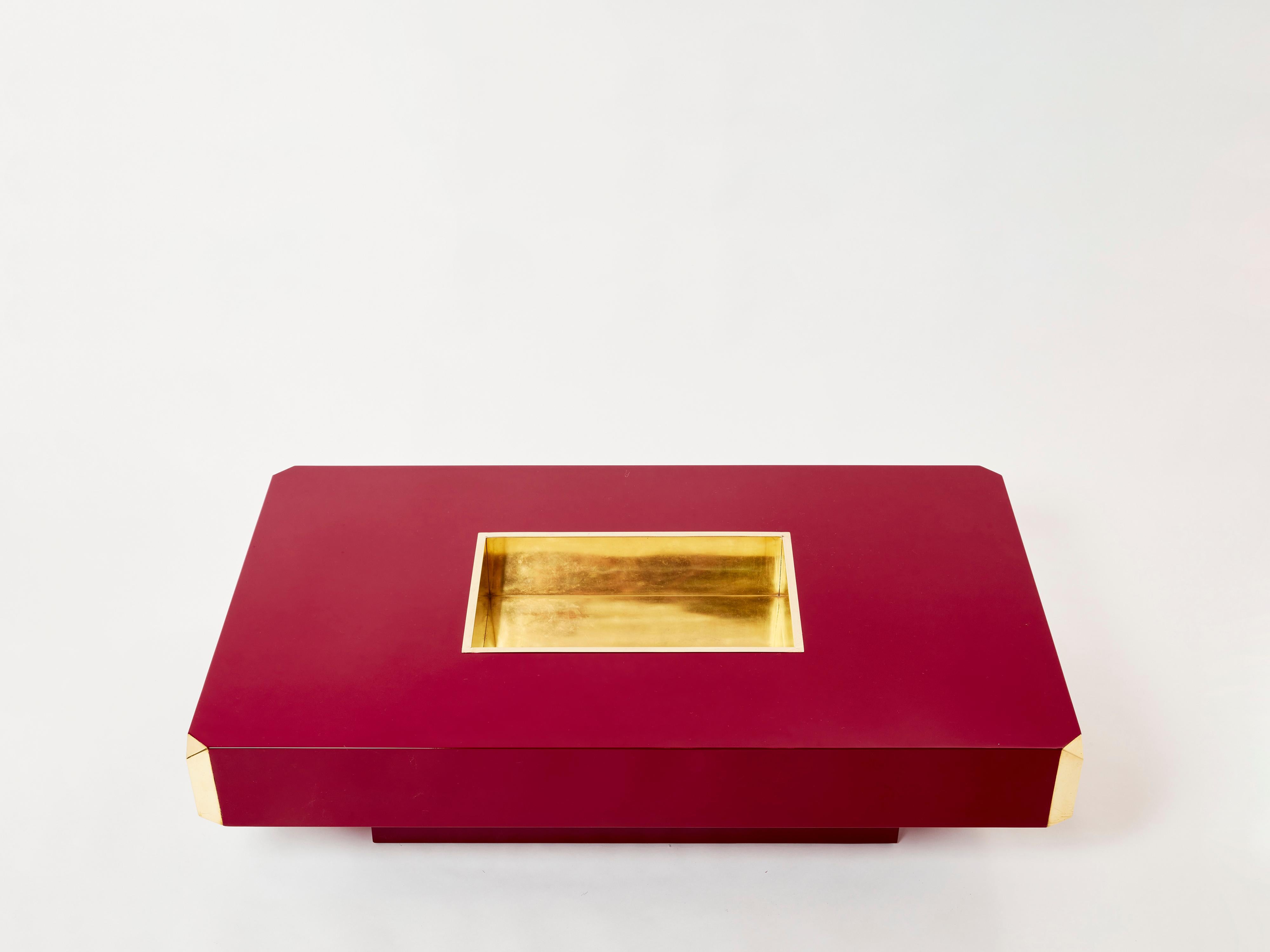 Italian Willy Rizzo Ruby Red Lacquer and Brass Bar Coffee Table Alveo, 1970s For Sale