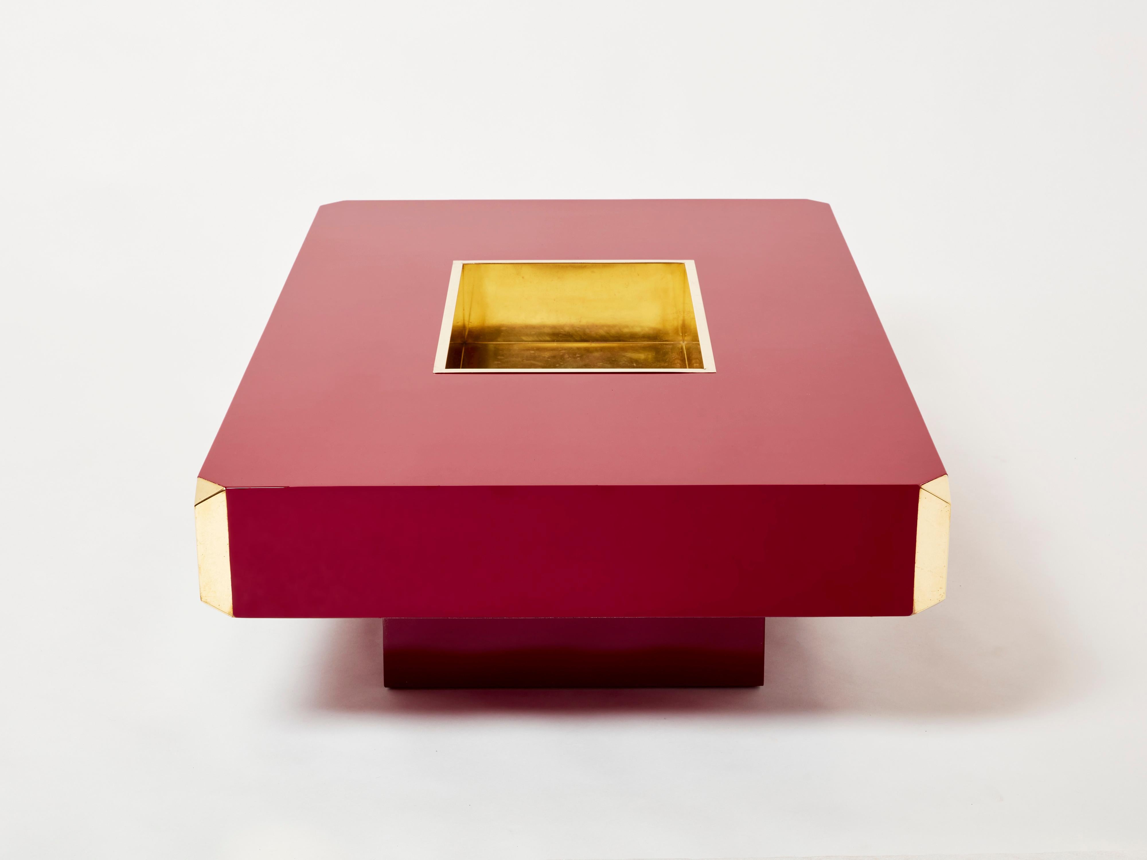 Willy Rizzo Ruby Red Lacquer and Brass Bar Coffee Table Alveo, 1970s For Sale 1