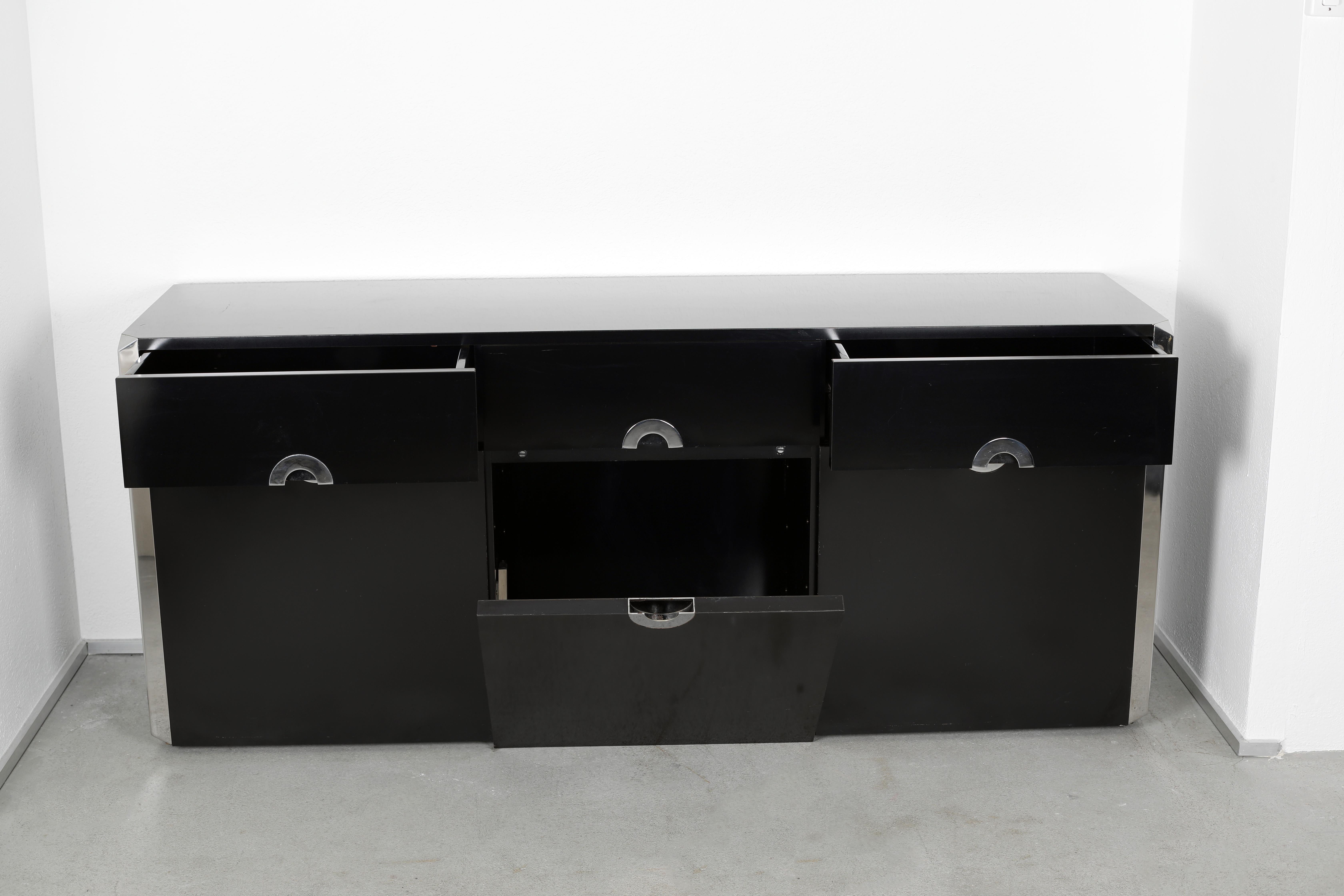 Willy Rizzo Sideboard In Good Condition For Sale In Collonge-Bellerive, GE