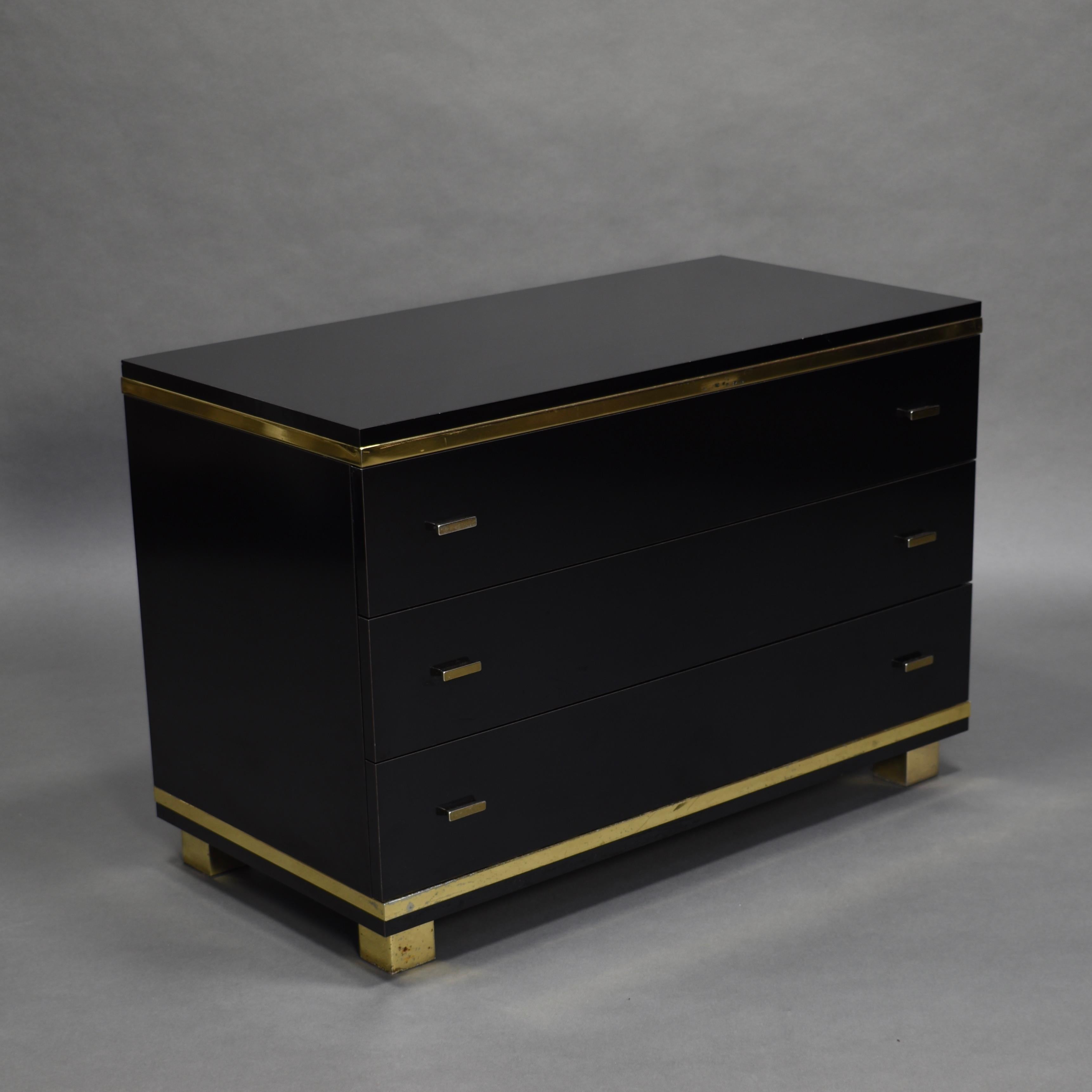 Willy Rizzo Style Black Drawer Cabinet with Brass Details, Italy, circa 1970 In Good Condition In Pijnacker, Zuid-Holland