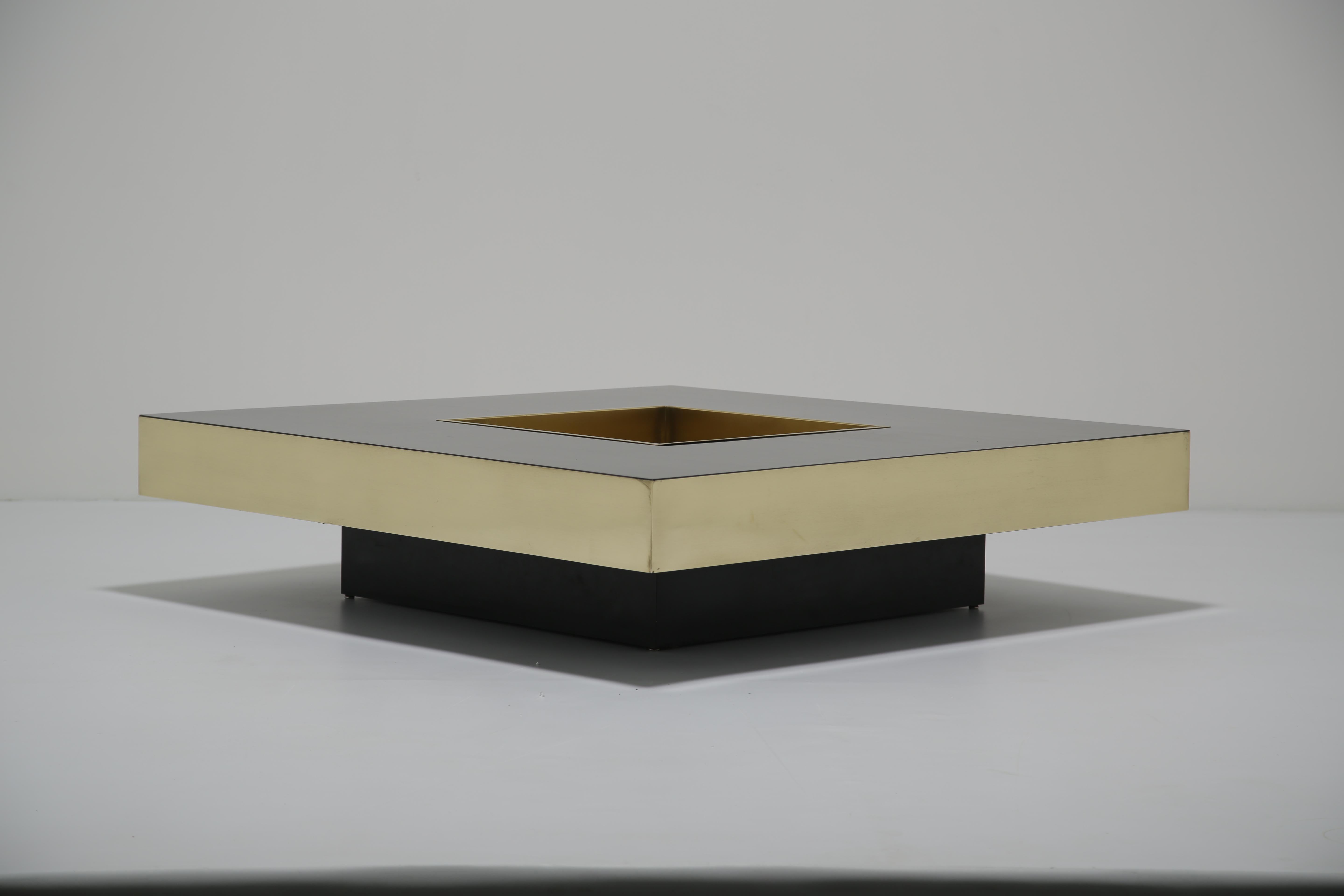 Mid-Century Modern Willy Rizzo style Black Formica and Brass Coffee Table / Cocktail table, 1970s For Sale