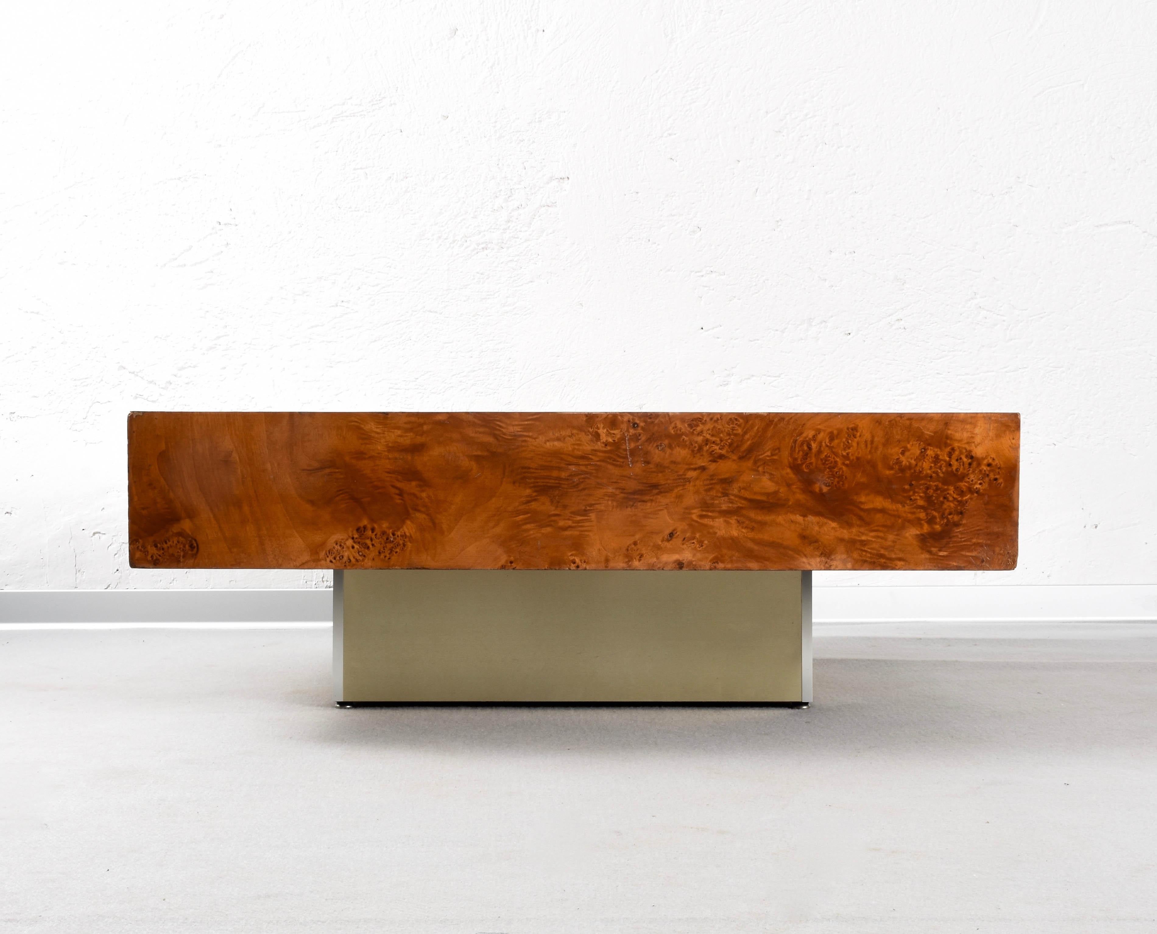 Willy Rizzo Style, Burl Wooden Coffee Table Square with Brass Base, Italy, 1970s 15
