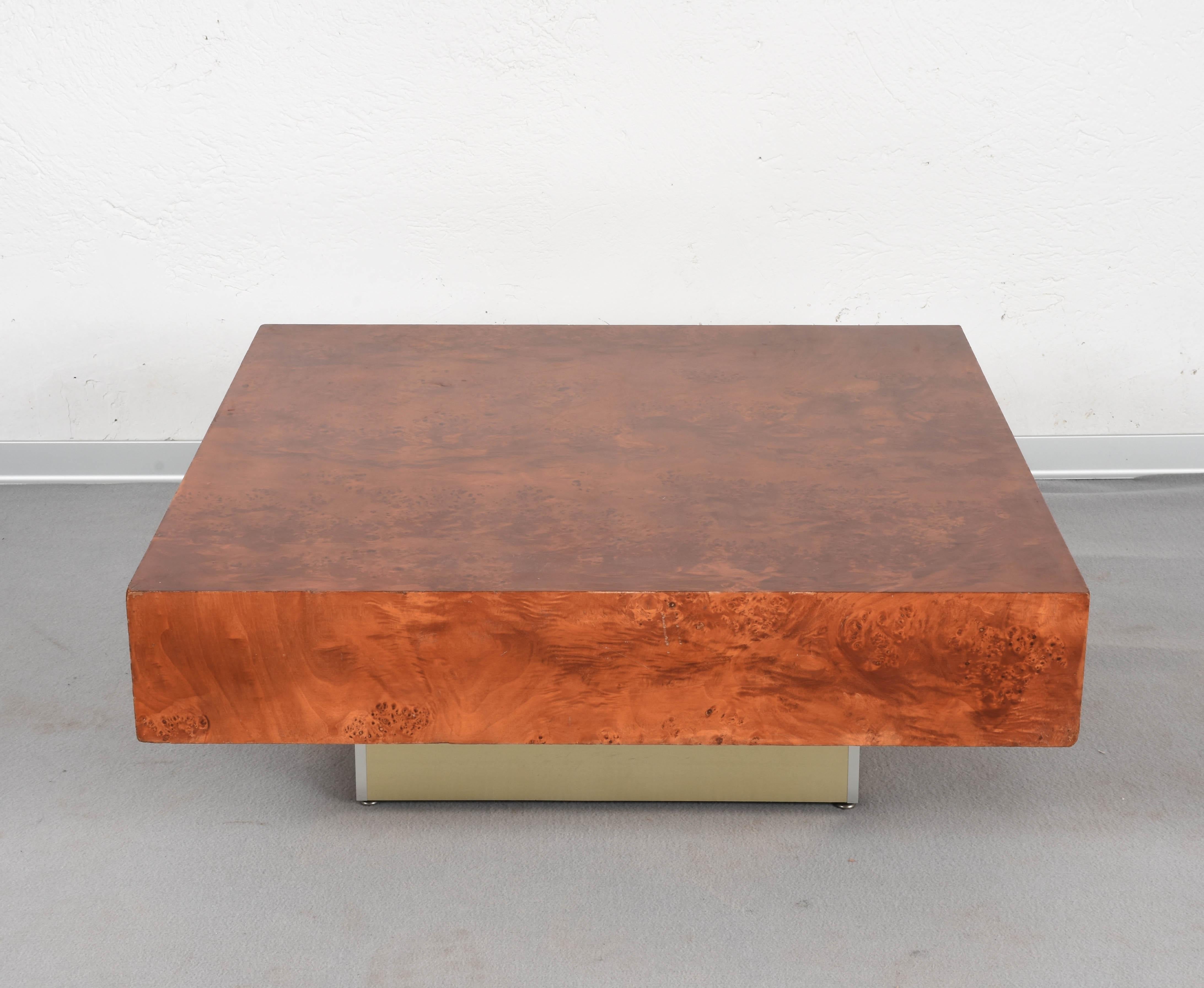 Mid-Century Modern Willy Rizzo Style, Burl Wooden Coffee Table Square with Brass Base, Italy, 1970s