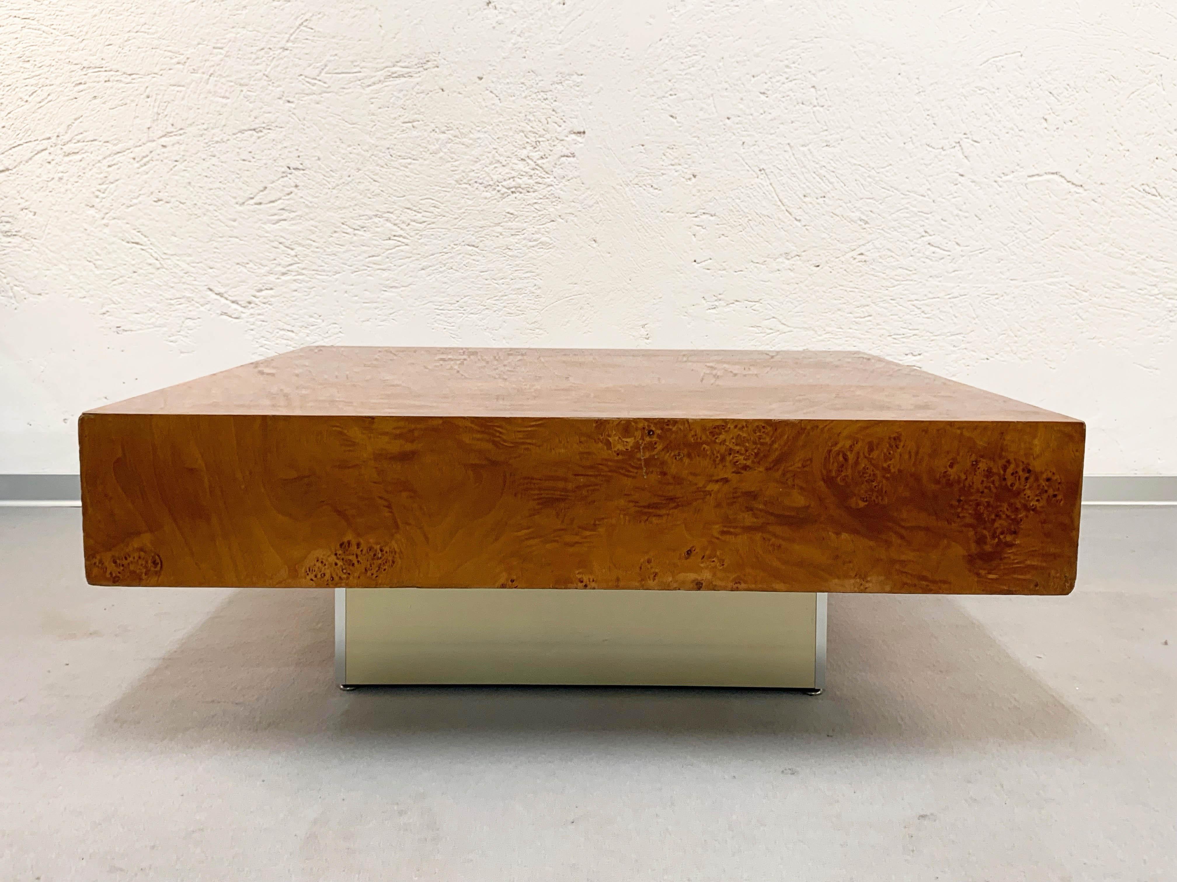 Willy Rizzo Style, Burl Wooden Coffee Table Square with Brass Base, Italy, 1970s 3