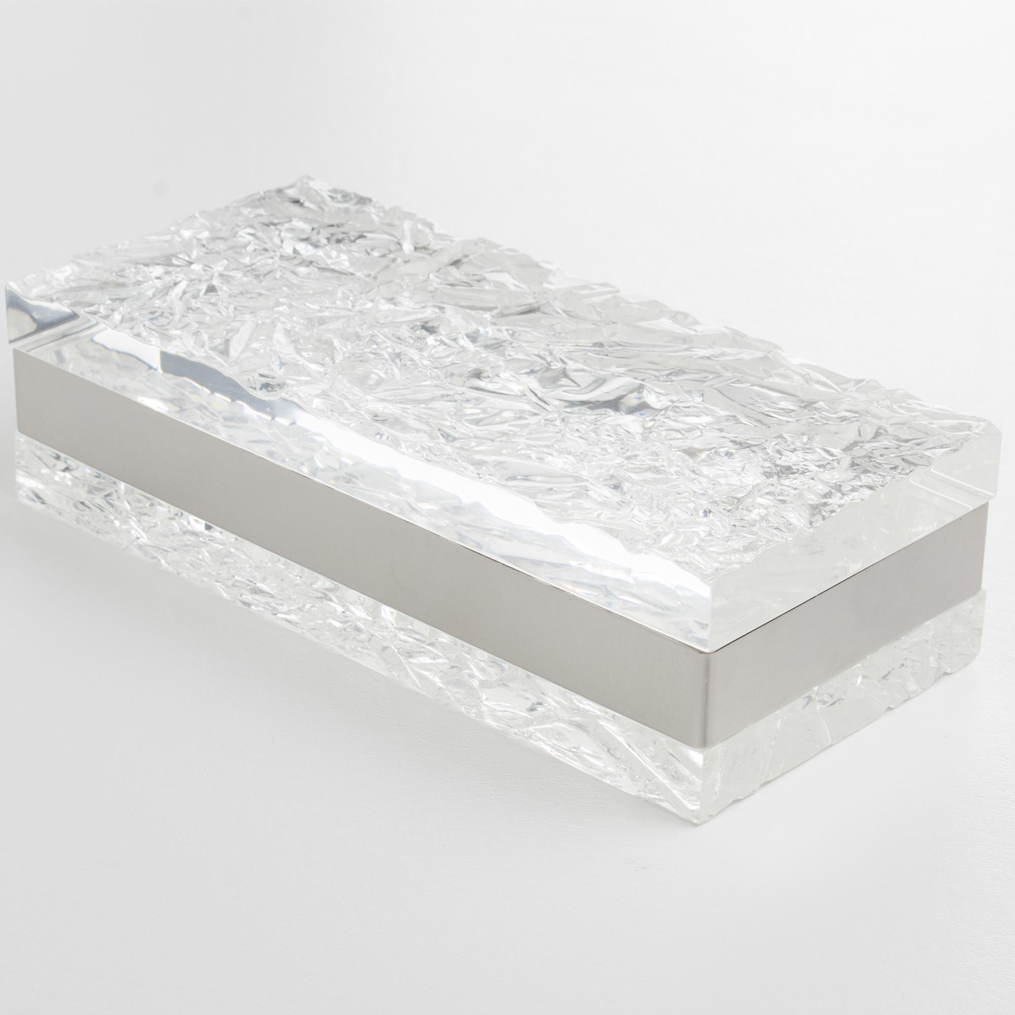 Mid-Century Modern Boîte de style Willy Rizzo en chrome et lucite à effet de glace, circa 1970 en vente