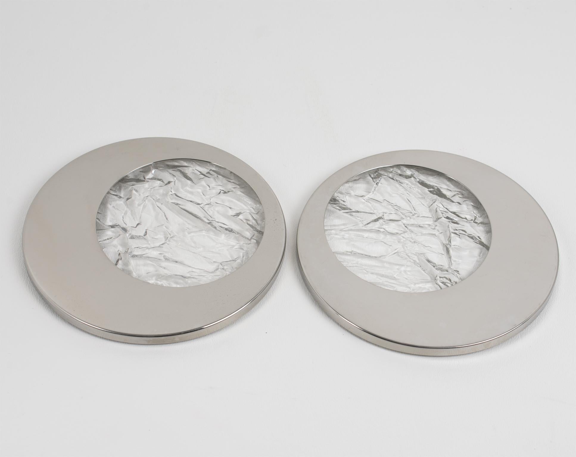 Fine XX secolo Sottobicchieri in lucite e cromo in stile Willy Rizzo effetto ghiaccio, 9 pezzi in vendita